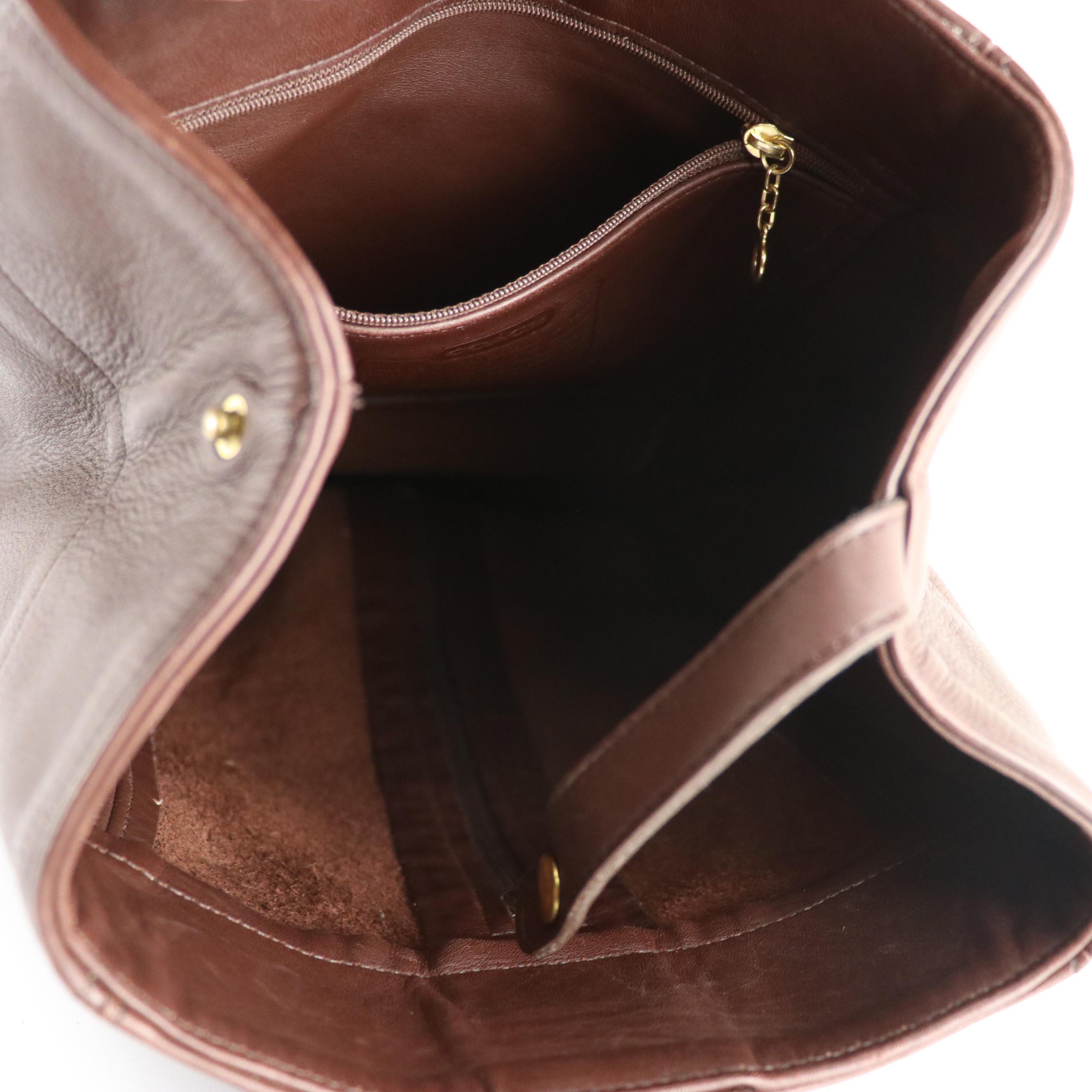 Coach Vintage Red Leather Classic Slim Duffle Sac & Brown Soho Bucket Sling Bag