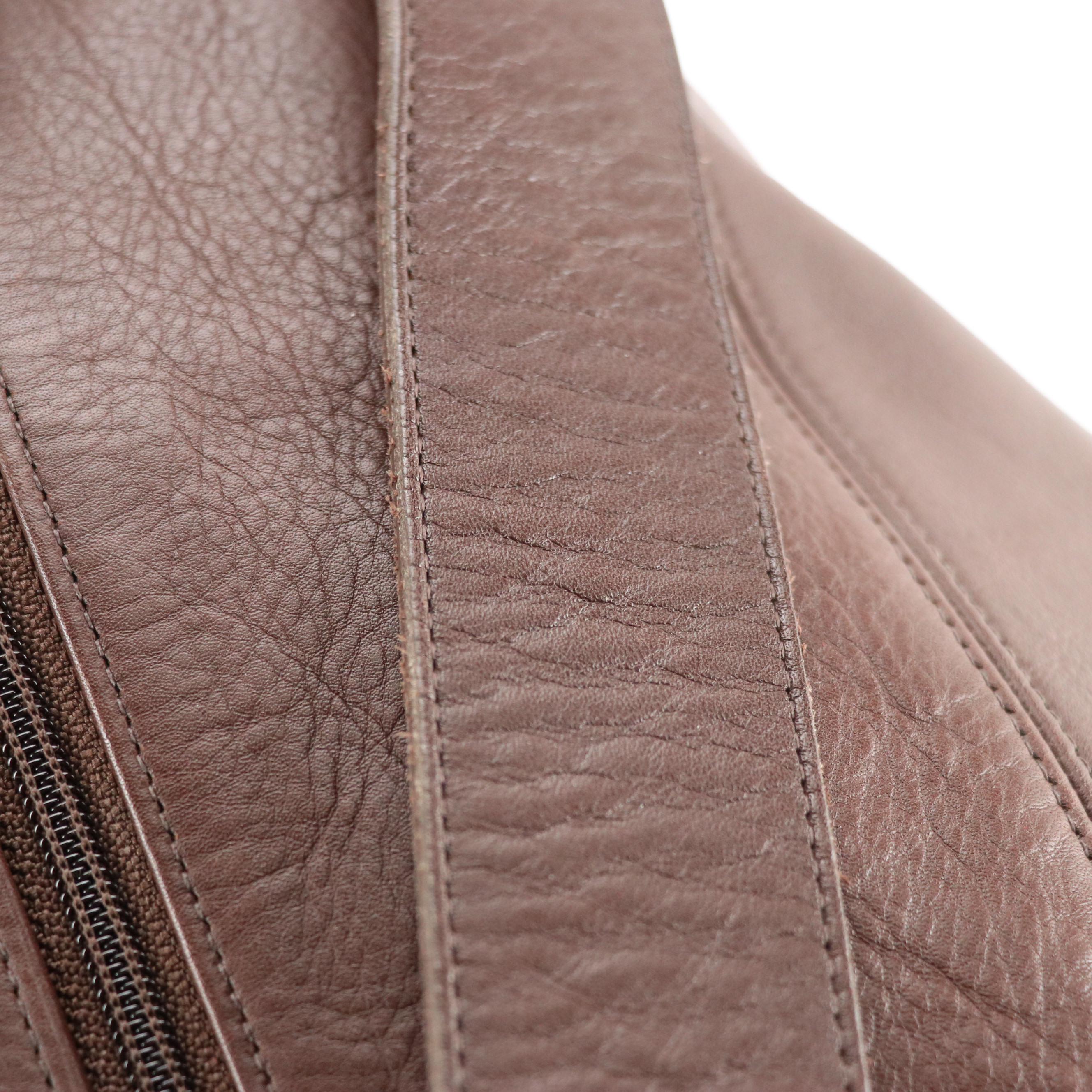 Coach Vintage Red Leather Classic Slim Duffle Sac & Brown Soho Bucket Sling Bag