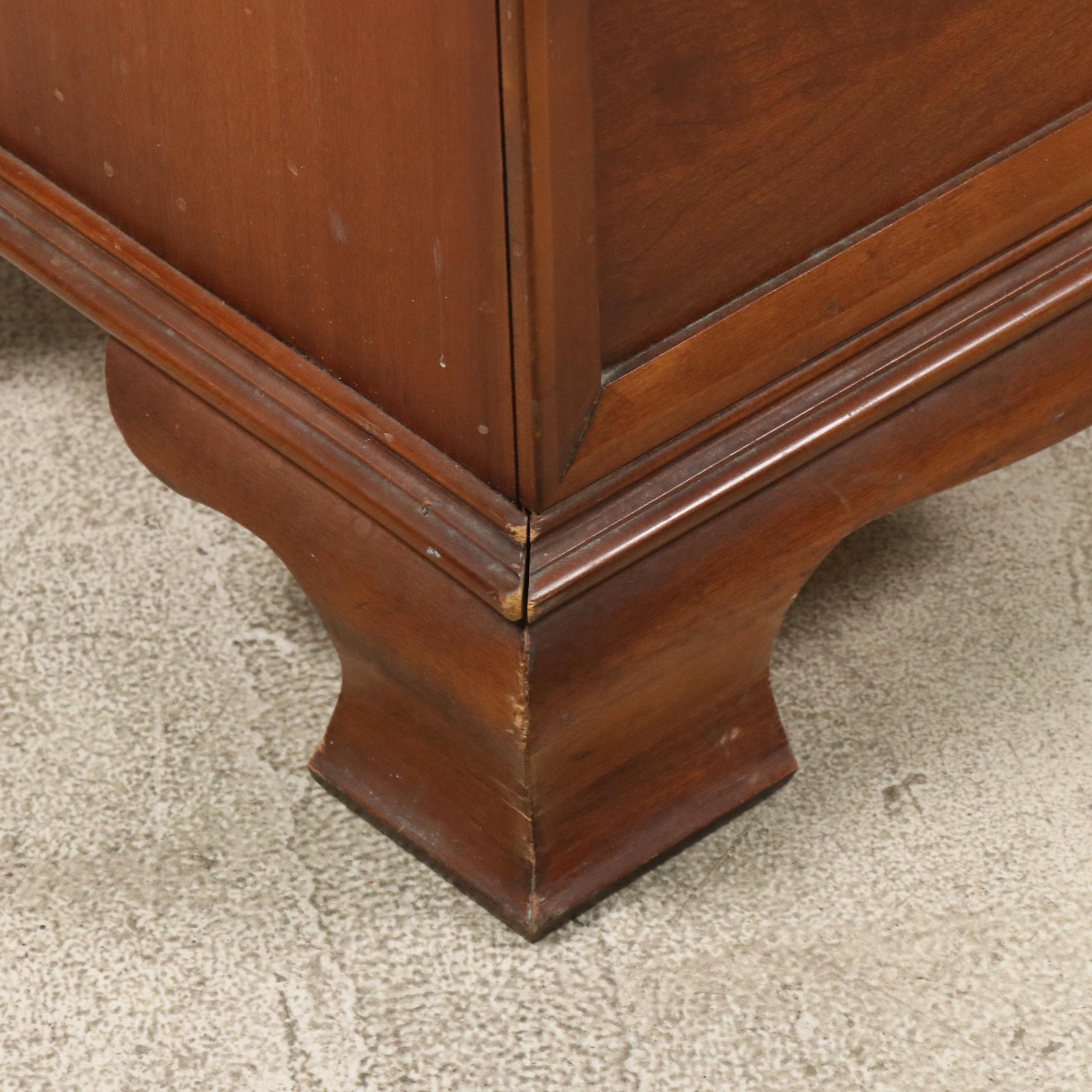 Lane Cedar Blanket Chest