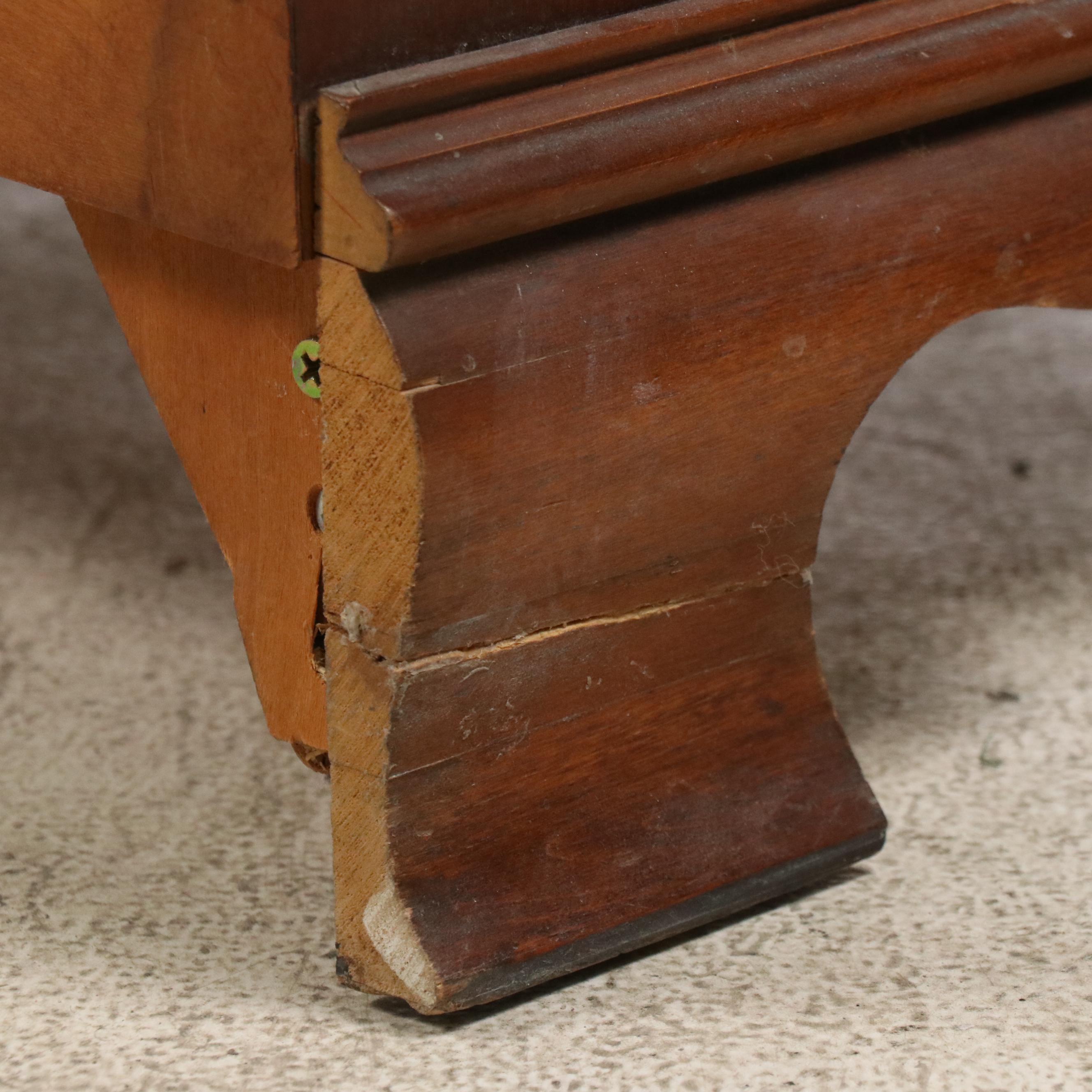 Lane Cedar Blanket Chest