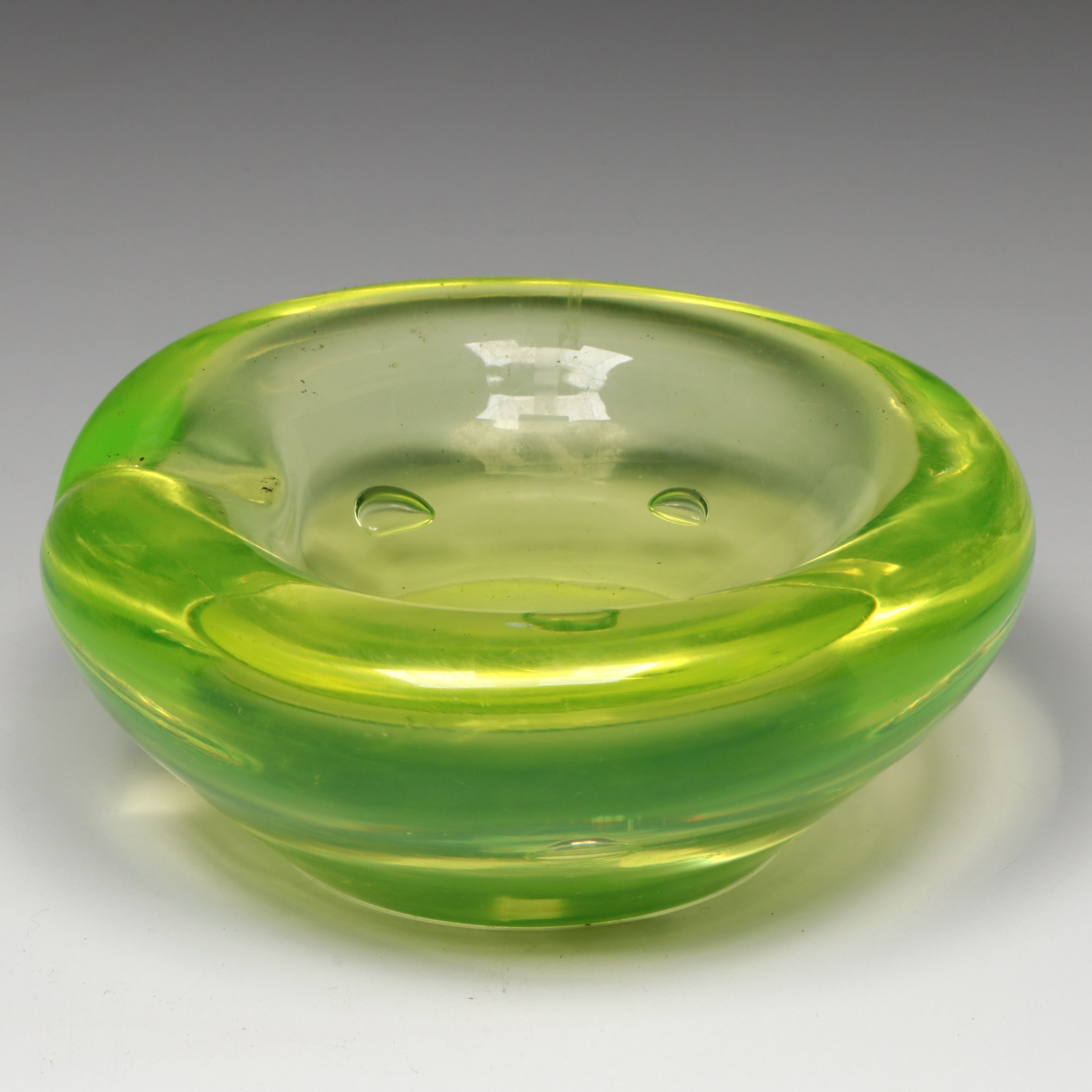 Vaseline Glass Ashtray with Clear and Black Glass Double Ashtray