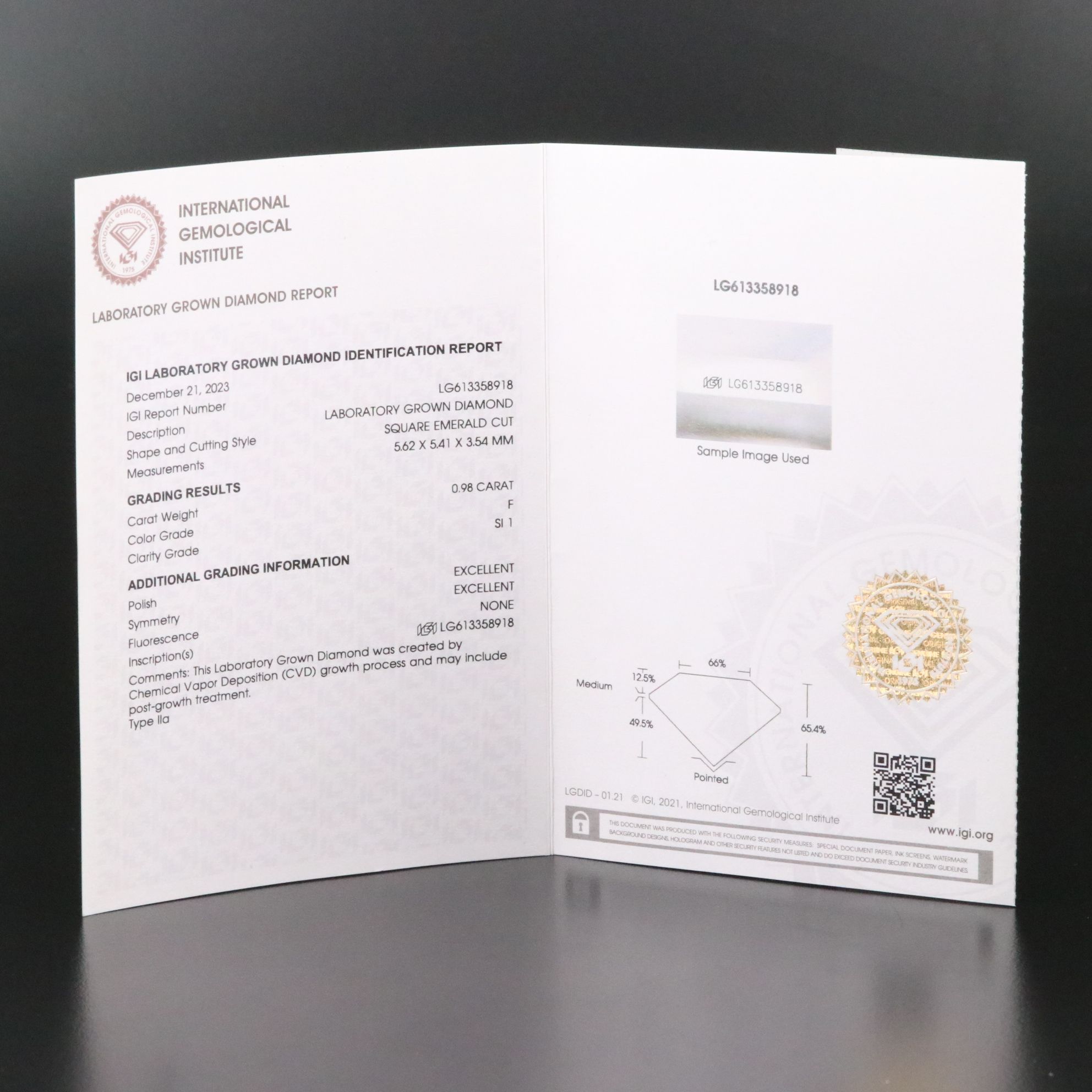 Loose 0.98 CT Lab Grown Diamond with IGI Report