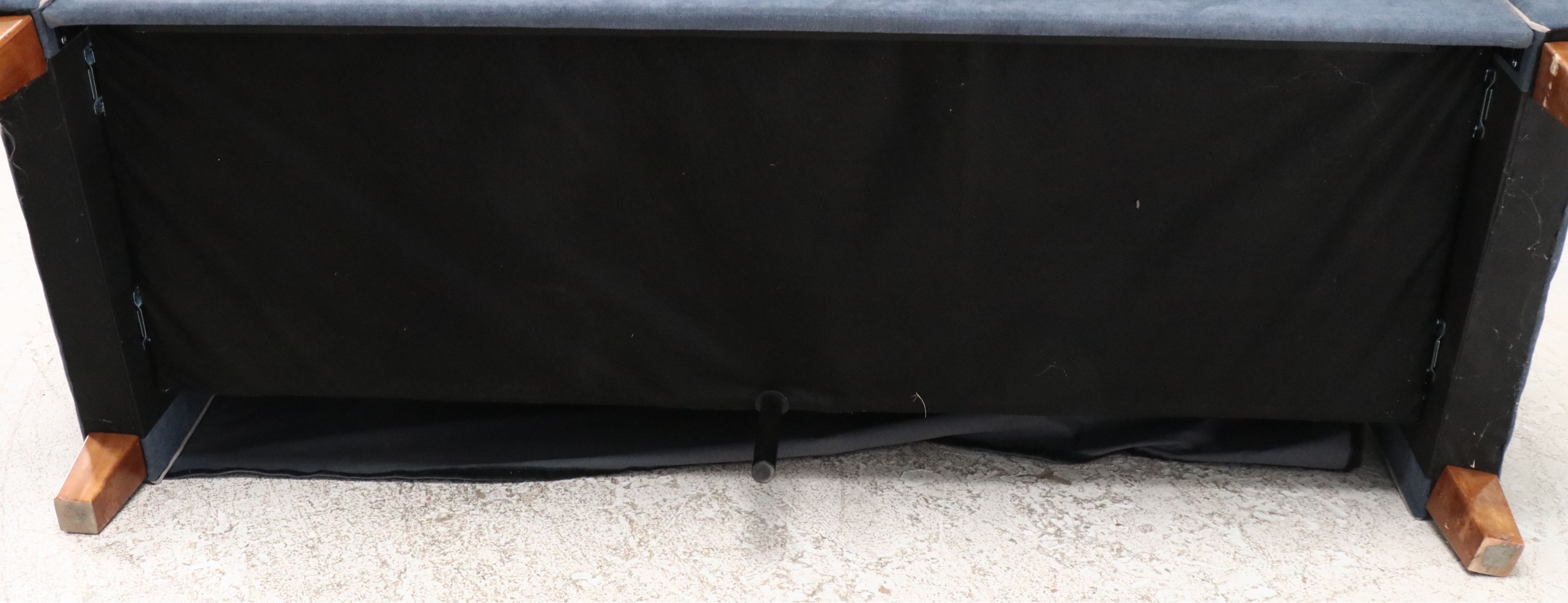 Contemporary Upholstered Sectional Sofa