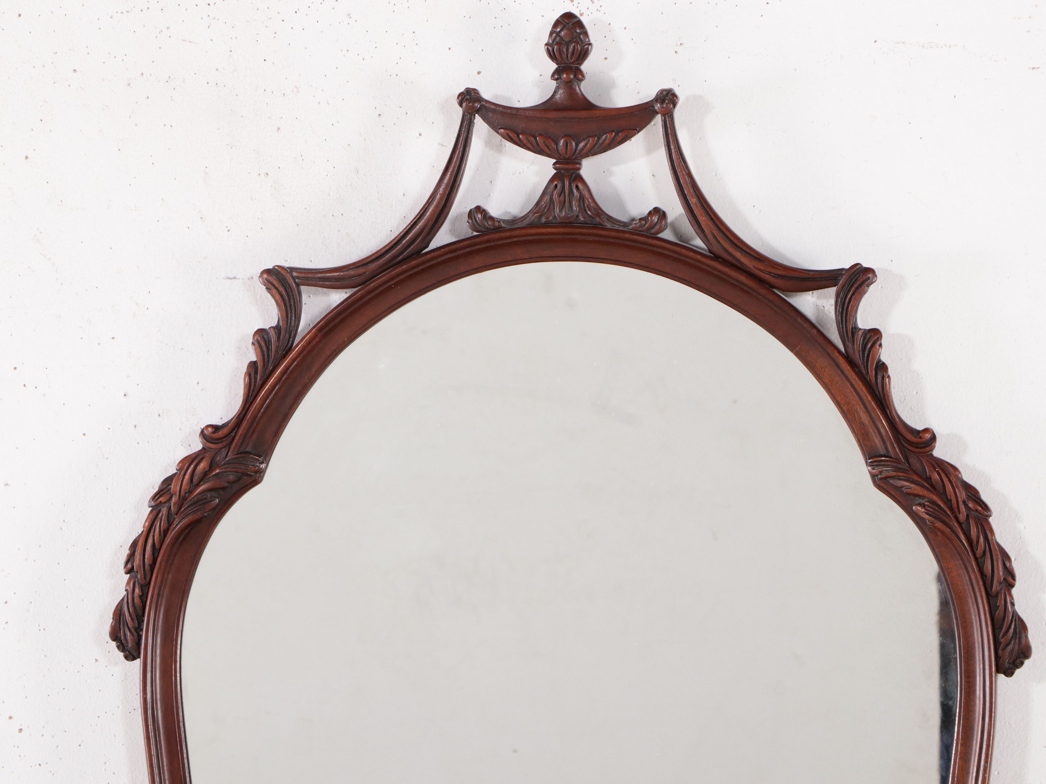 Georgian Style Style Mahogany Dresser with Wall Mirror, Mid-20th Century