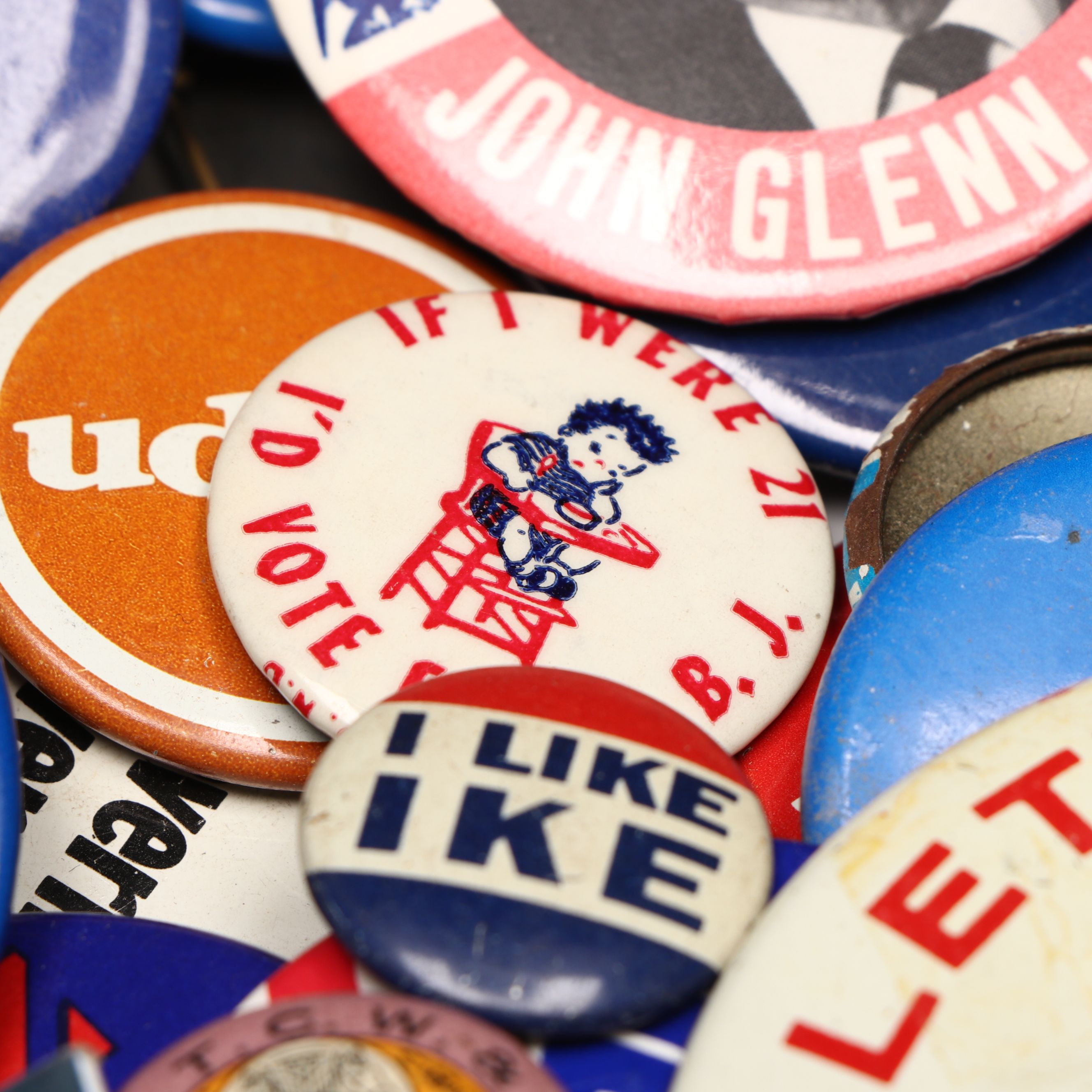 Bill Clinton, Al Gore, John F. Kennedy, and More Political Pinbacks