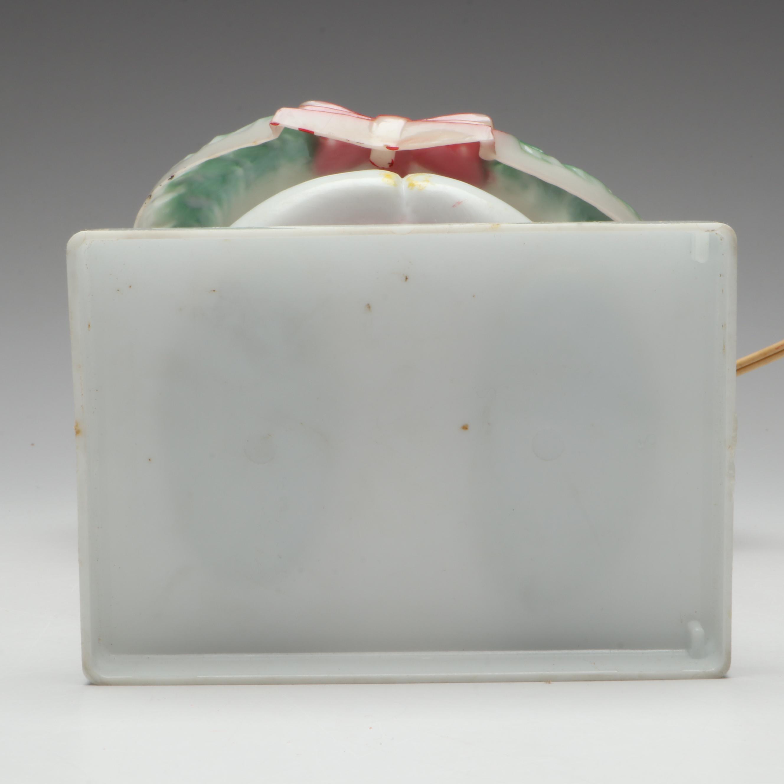 Miller "Santa Wreath" Illuminating Figurine