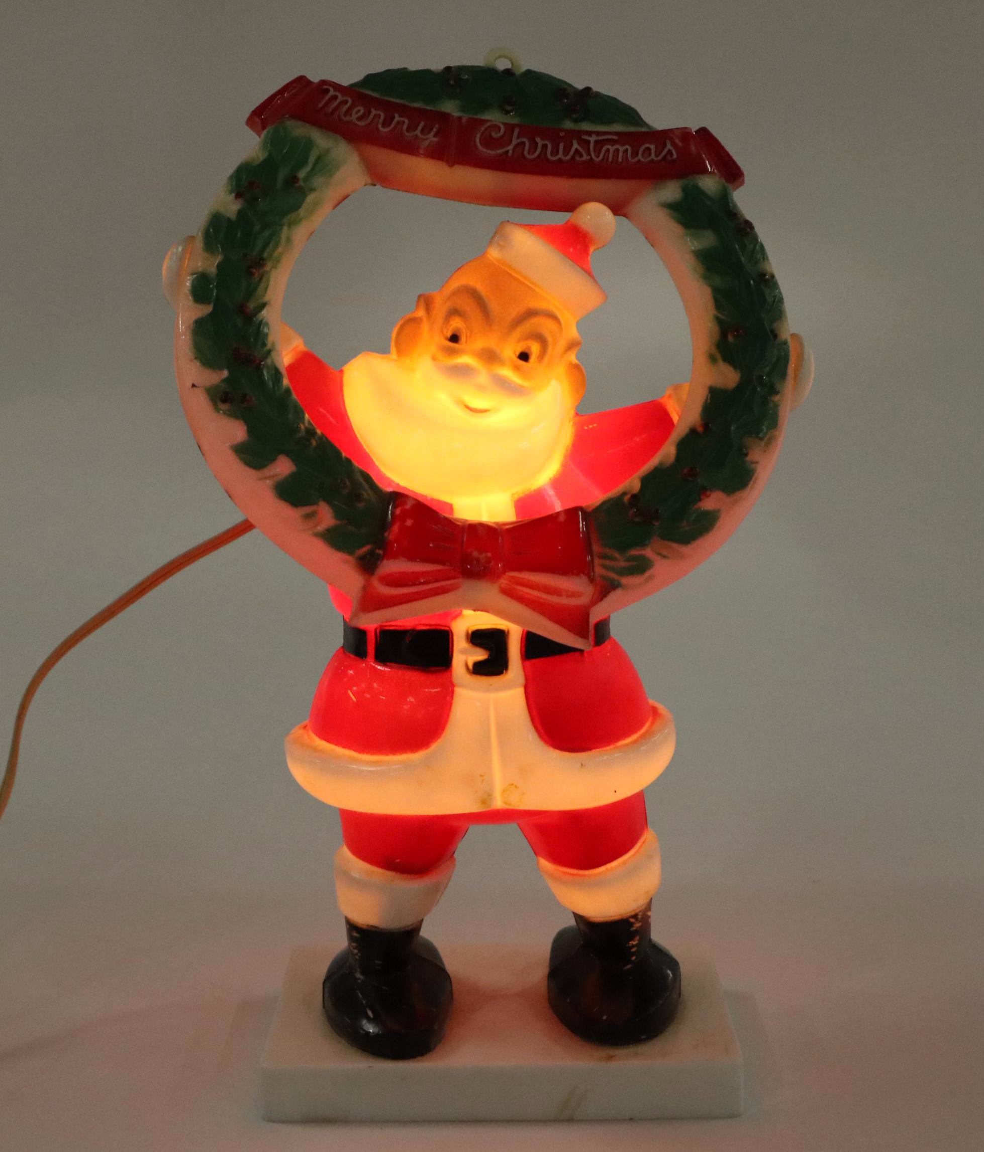 Miller "Santa Wreath" Illuminating Figurine