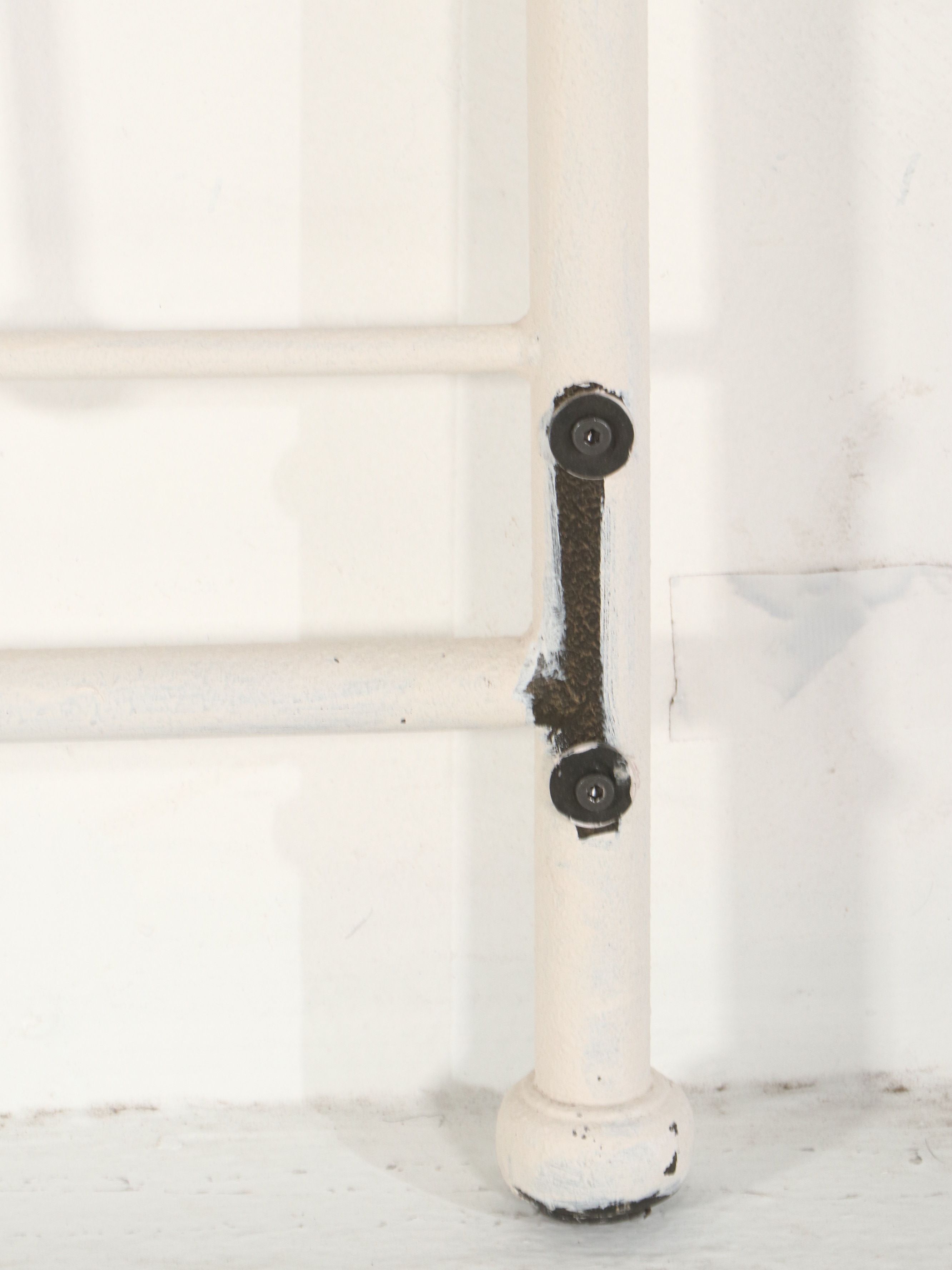 Victorian Style Painted Full Iron Bed and Charter Club Suffolk Puff Accent Quilt