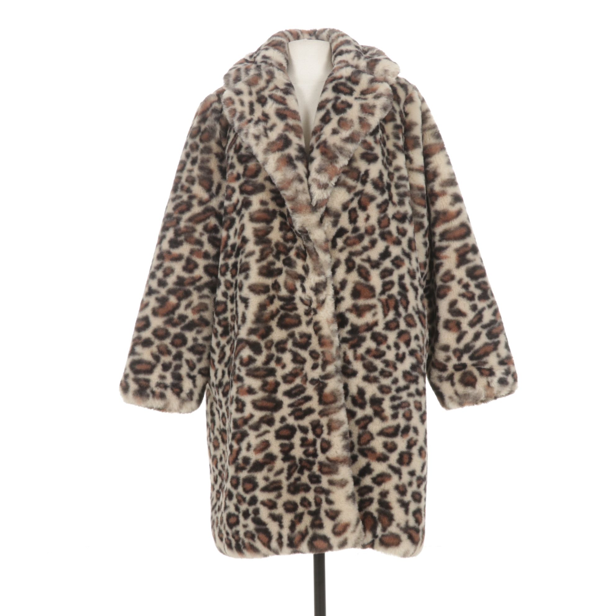 Plush Faux Leopard Fur Stroller by New York & Company, Size Large/XL