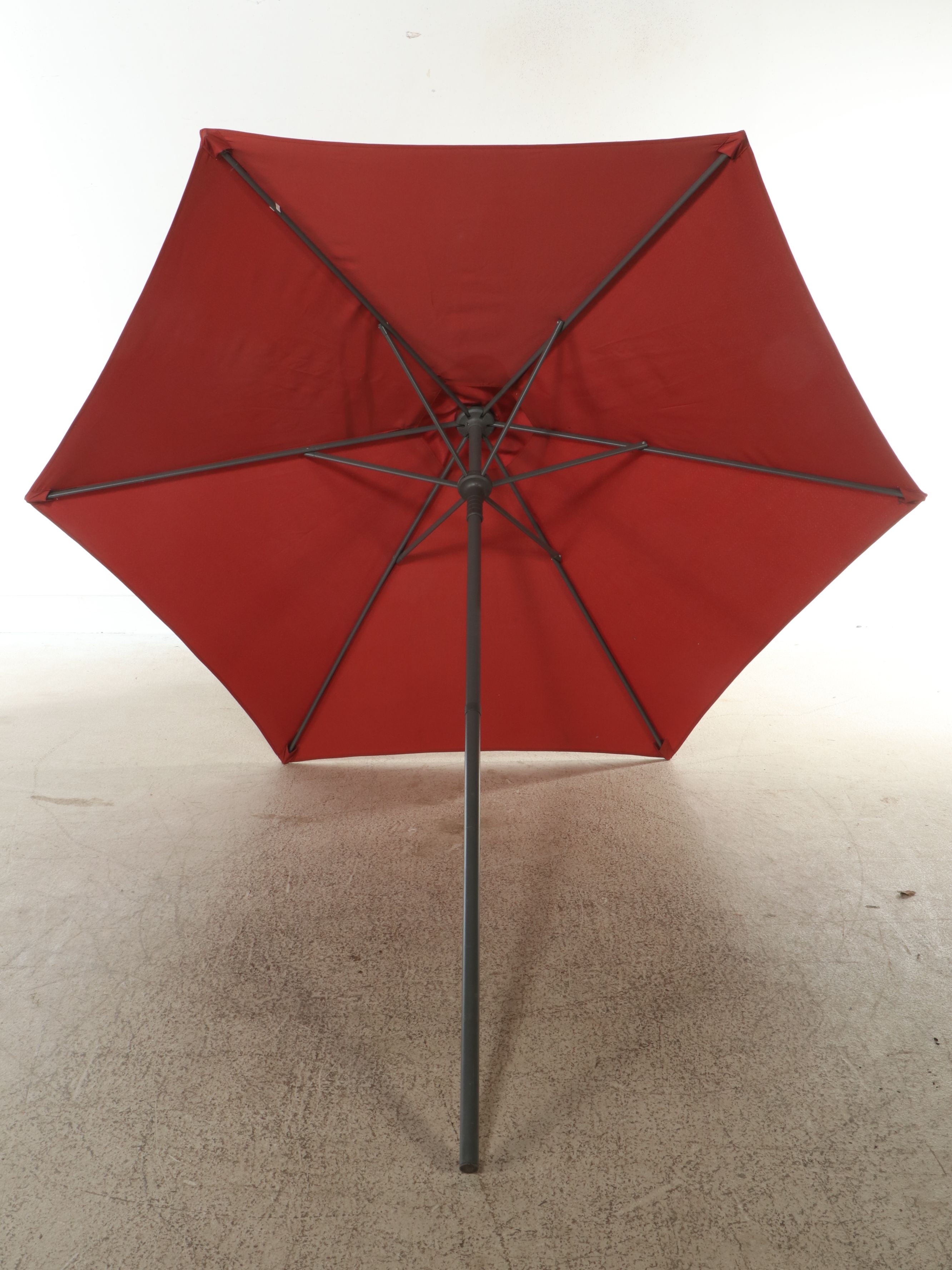 Wrought Iron and Diamond Mesh Patio Dining Set with Umbrella