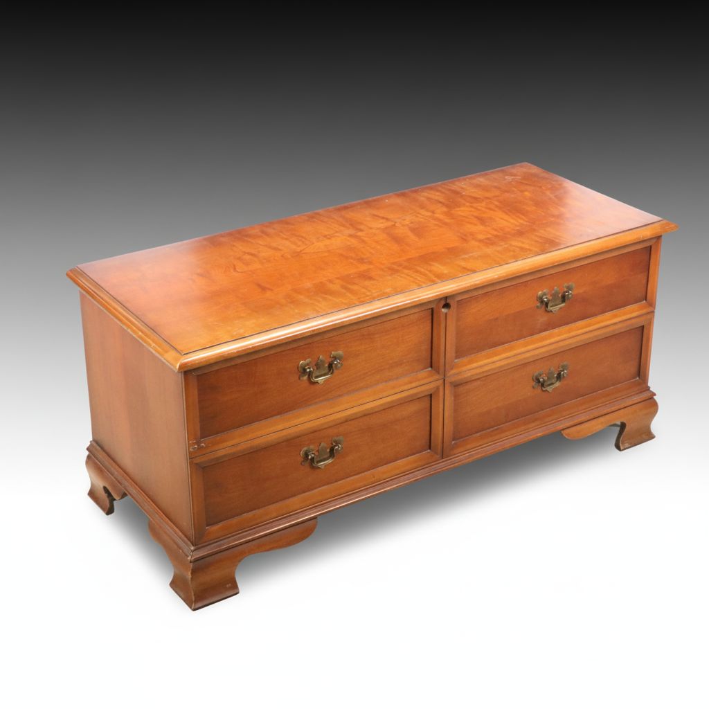Lane Cedar Blanket Chest
