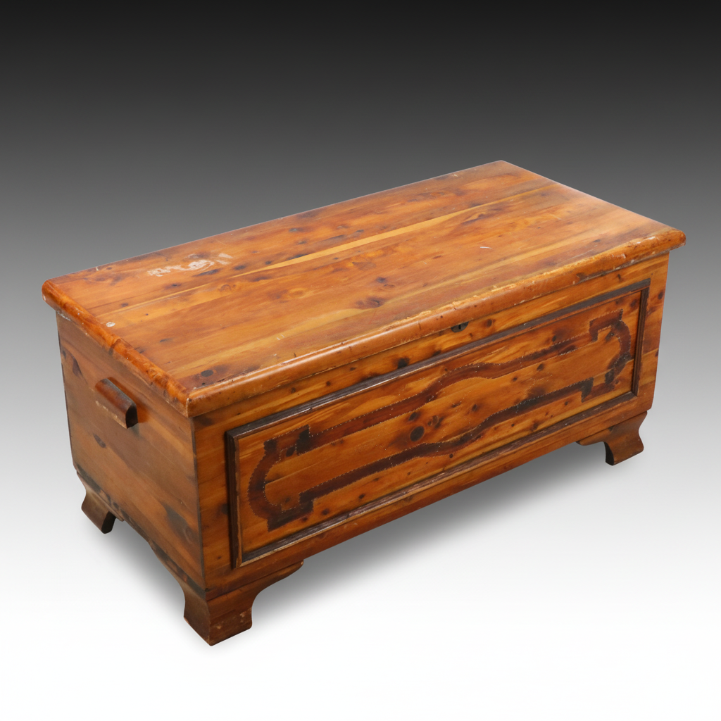 Standard Red Cedar Blanket Chest, Early 20th Century