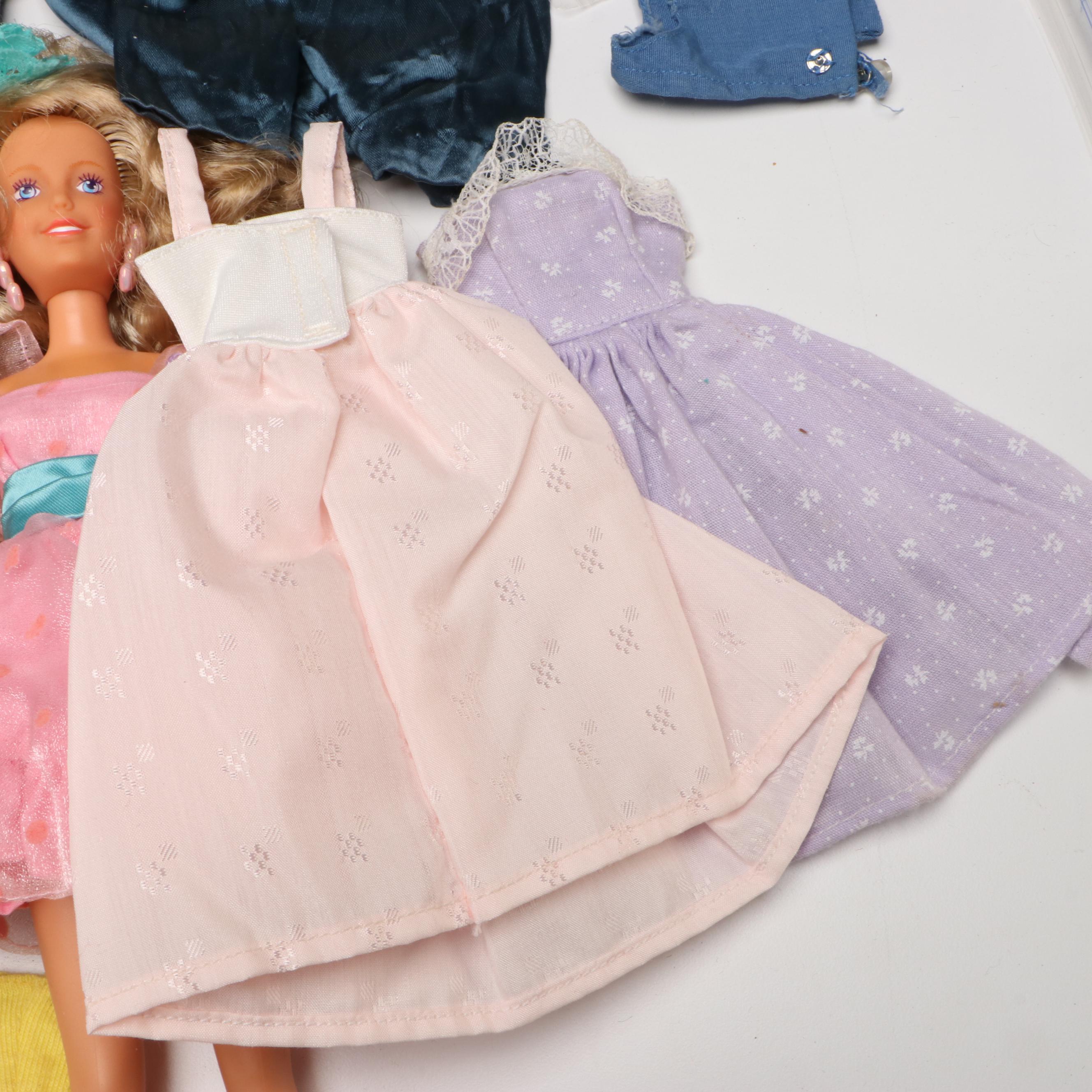 Hasbro "Maxie" and "Kristen" Dolls with Dresses and More Doll Accessories