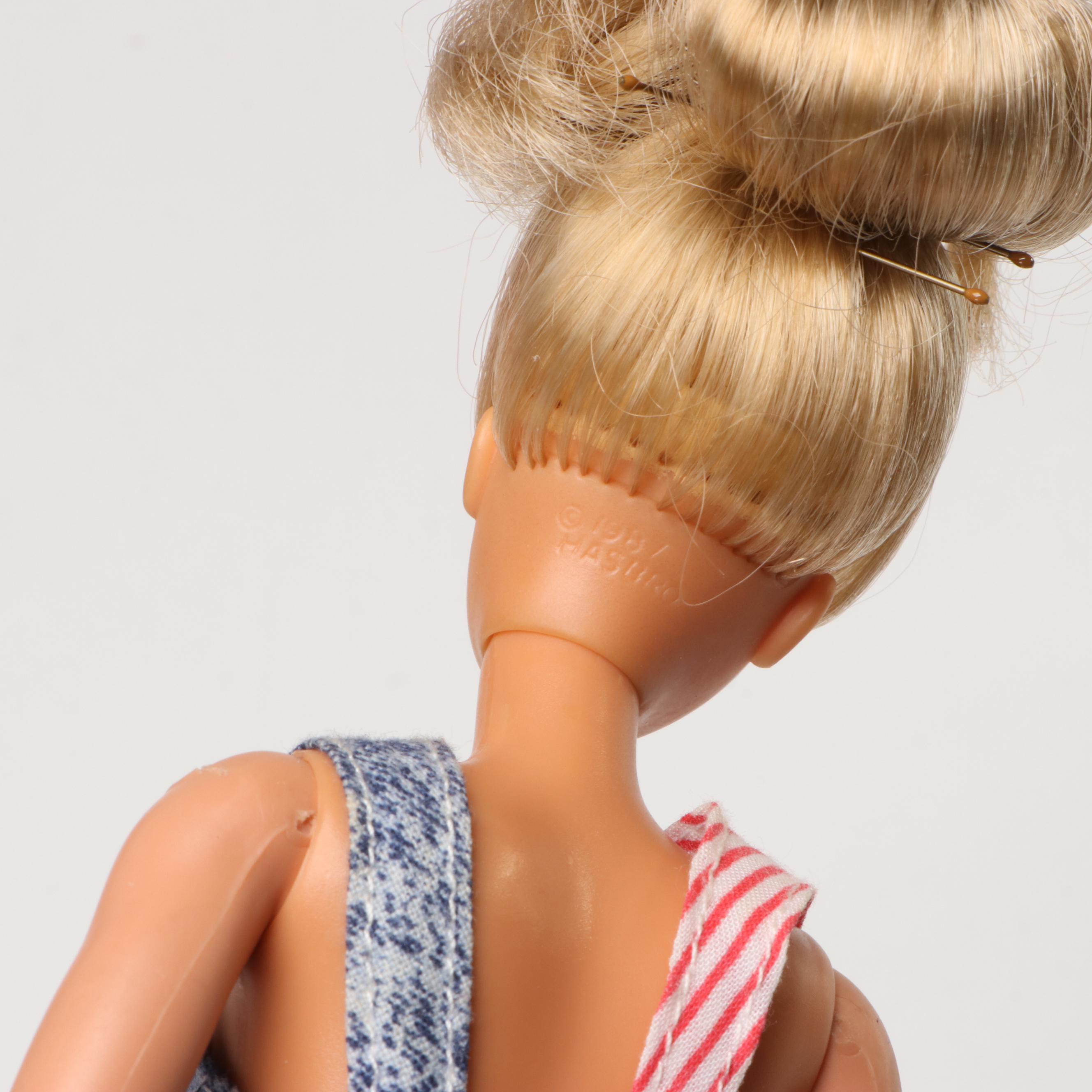 Hasbro "Maxie" and "Kristen" Dolls with Dresses and More Doll Accessories