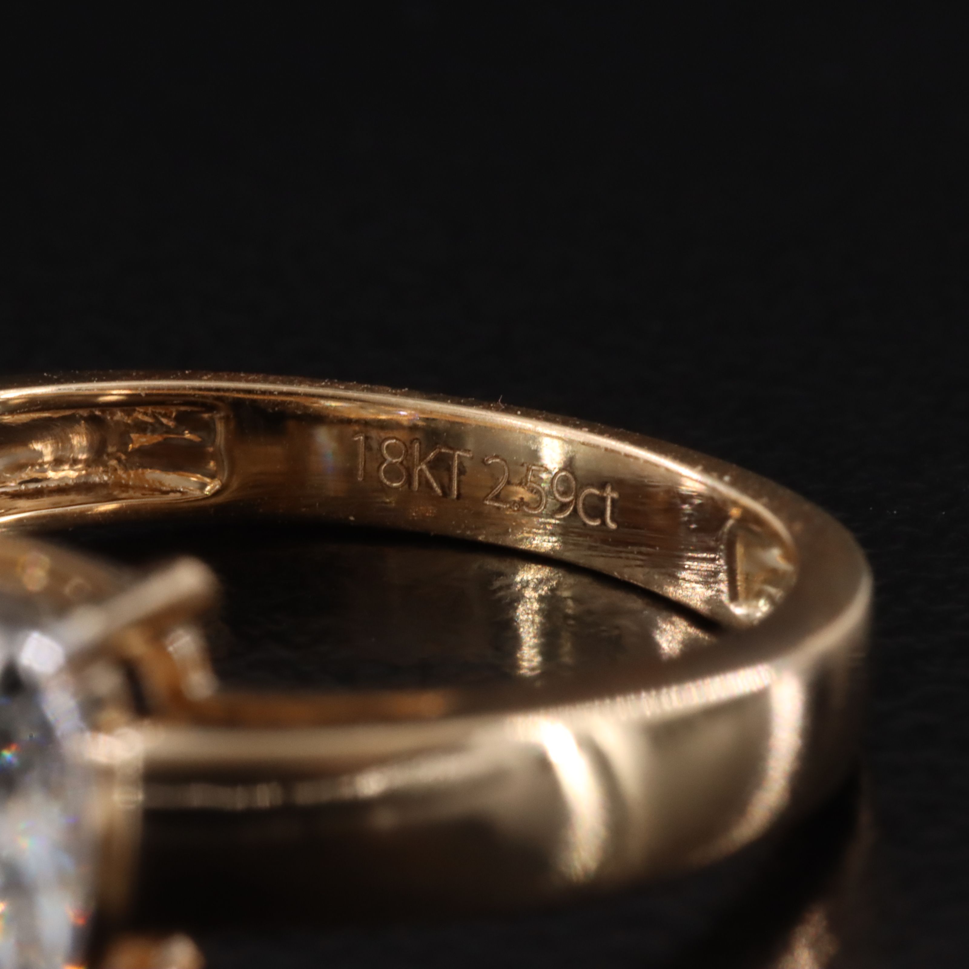 18K 2.59 CT Lab Grown Diamond Solitaire Ring with IGI Report