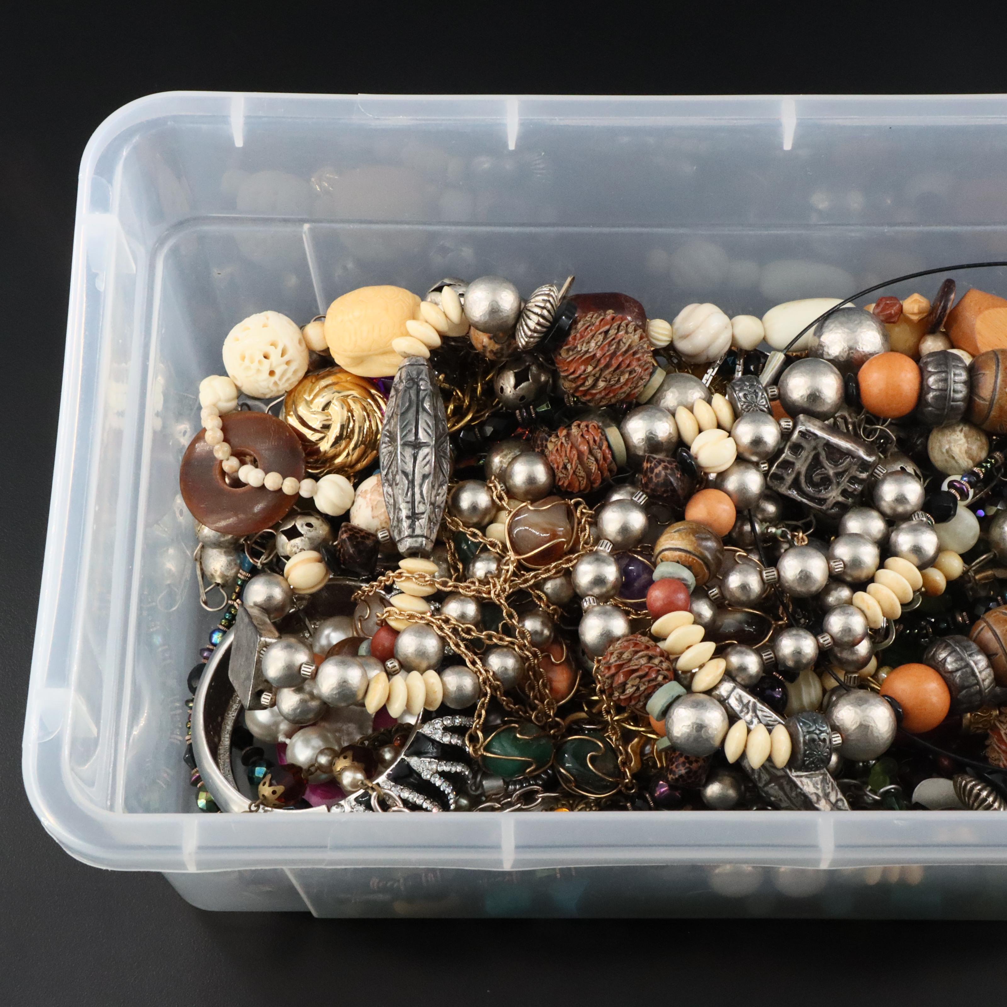 Metropolitan Museum of Art Featured in Jewelry Collection