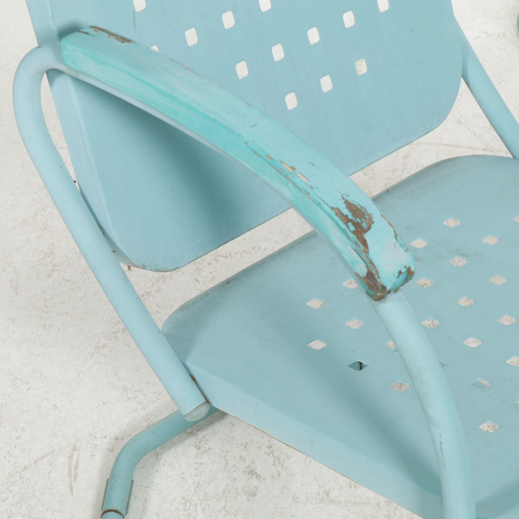 Blue Steel Outdoor Retro Patio Chairs and Mesh Wire Side Table