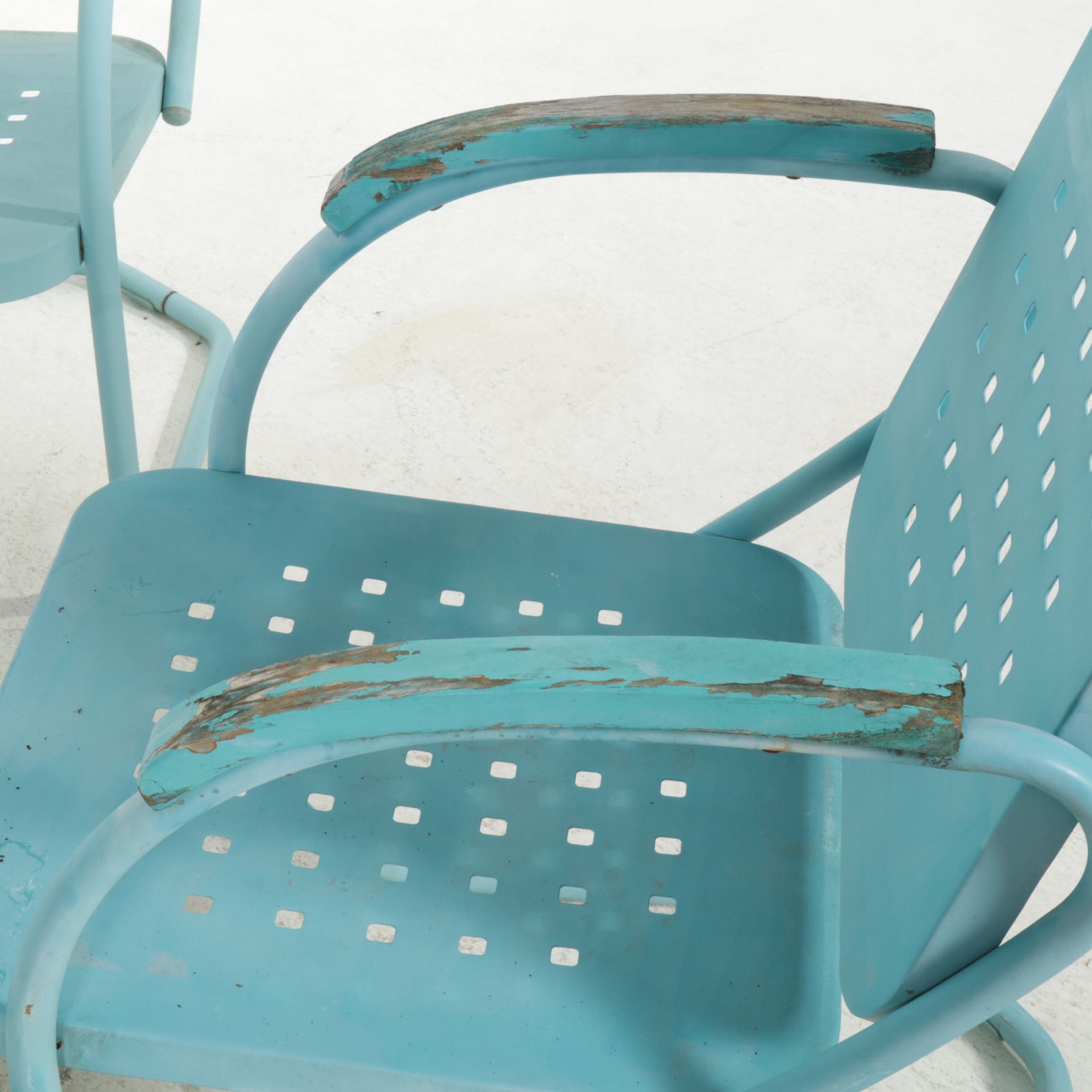 Blue Steel Outdoor Retro Patio Chairs and Mesh Wire Side Table