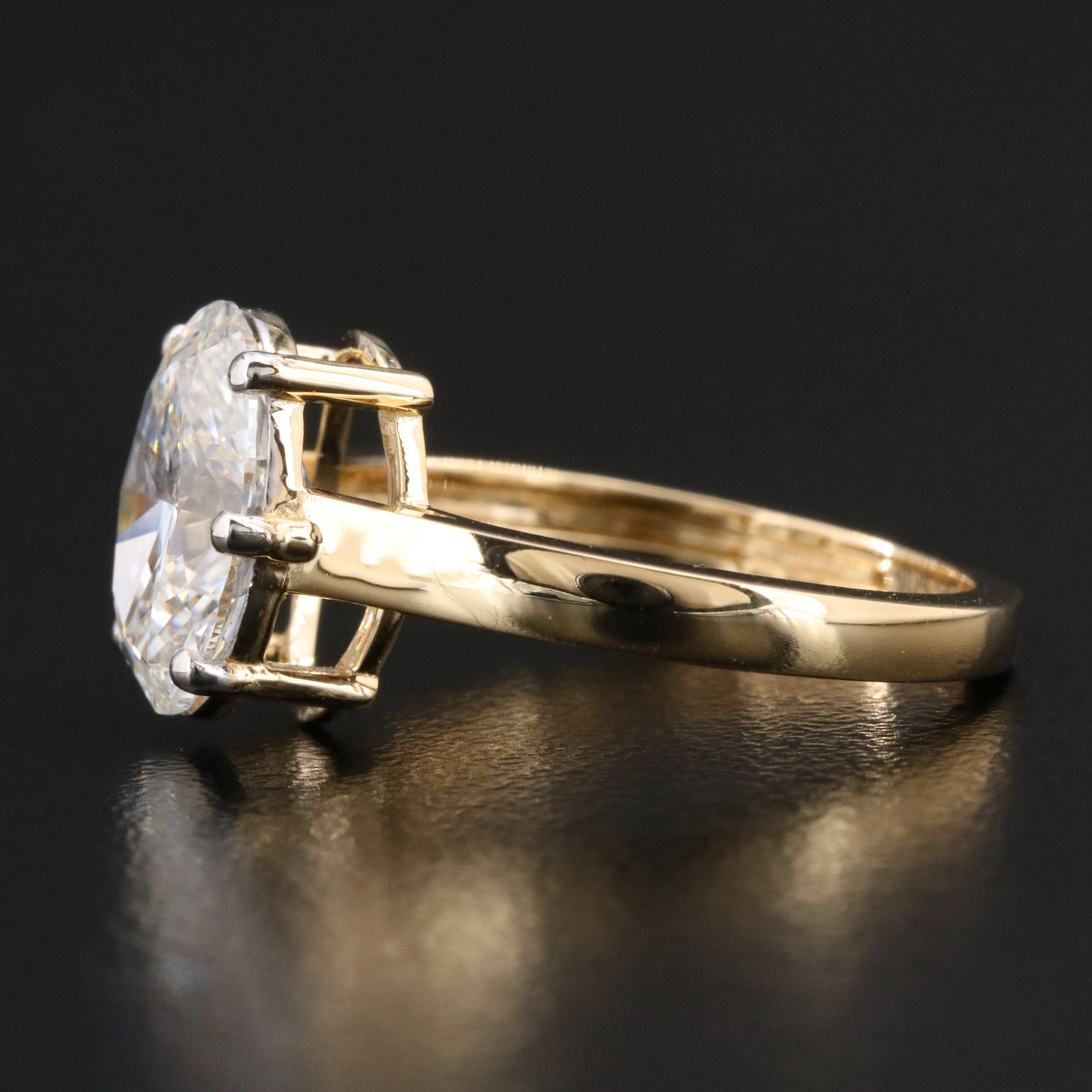 18K 2.59 CT Lab Grown Diamond Solitaire Ring with IGI Report