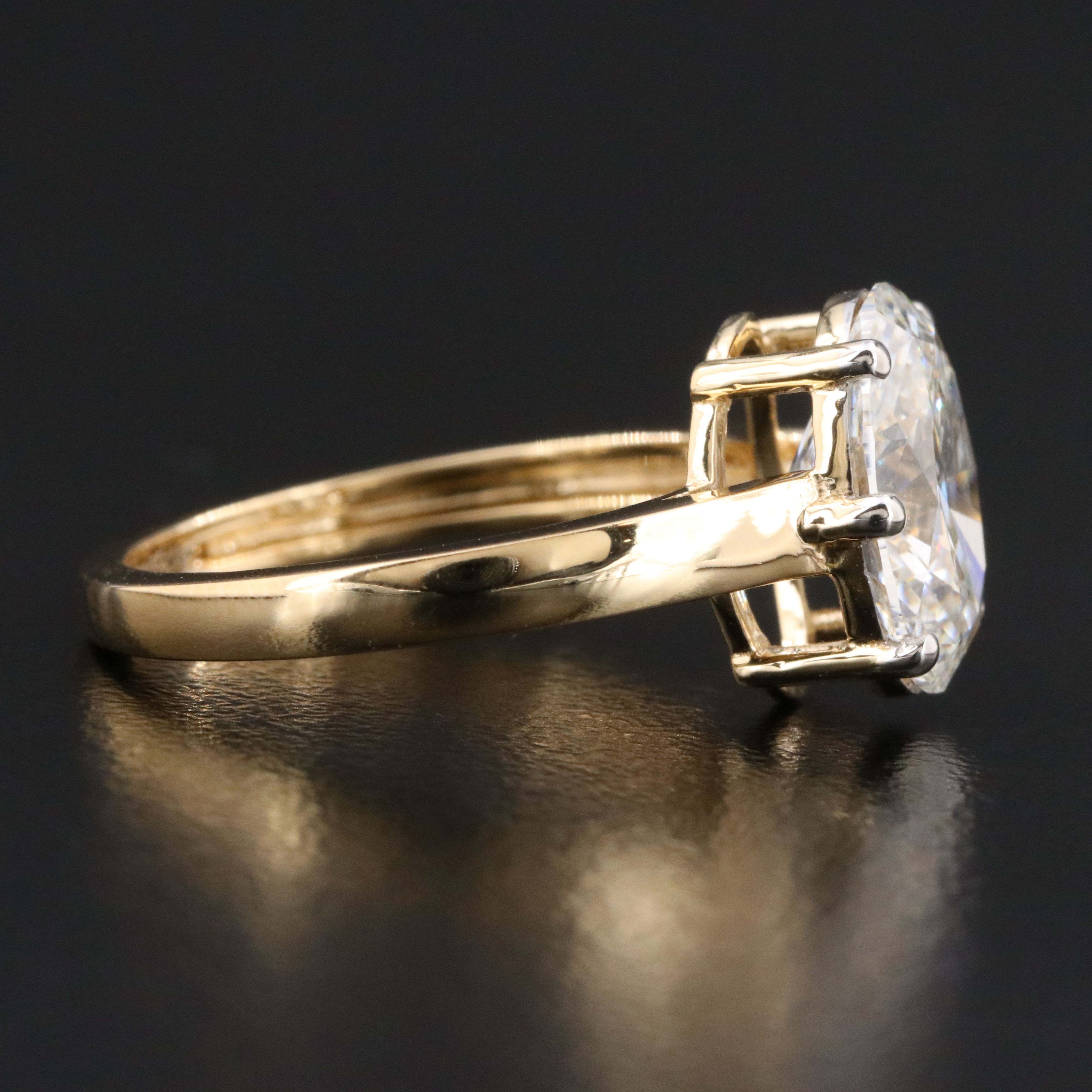 18K 2.59 CT Lab Grown Diamond Solitaire Ring with IGI Report