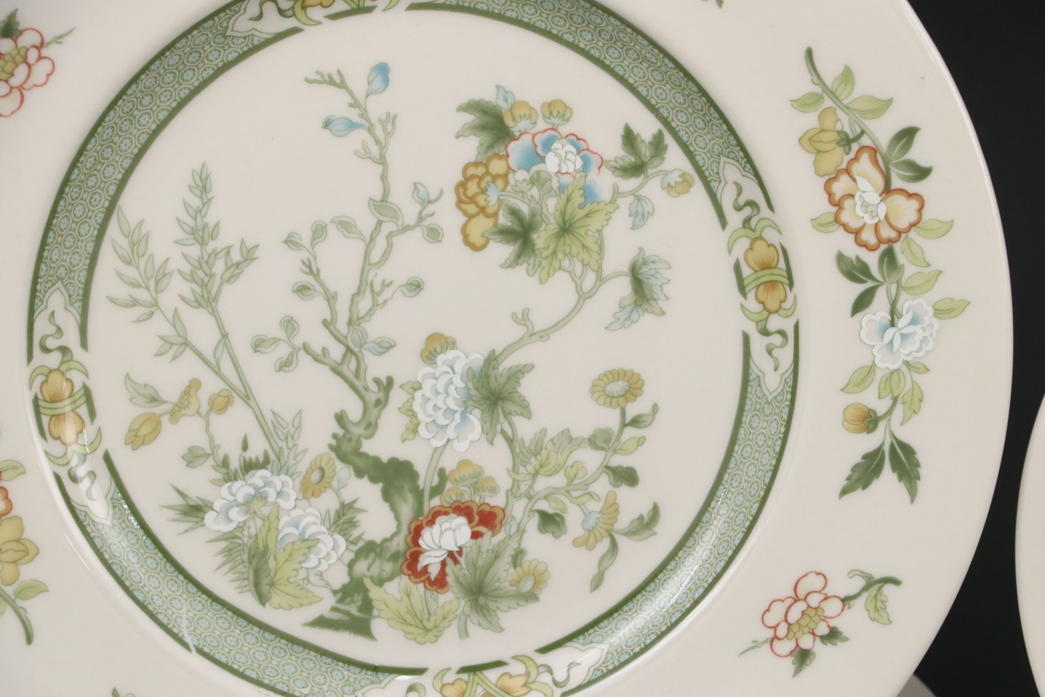 Royal Doulton "Tonkin" Dinnerware and Serving Pieces, 1975-1992