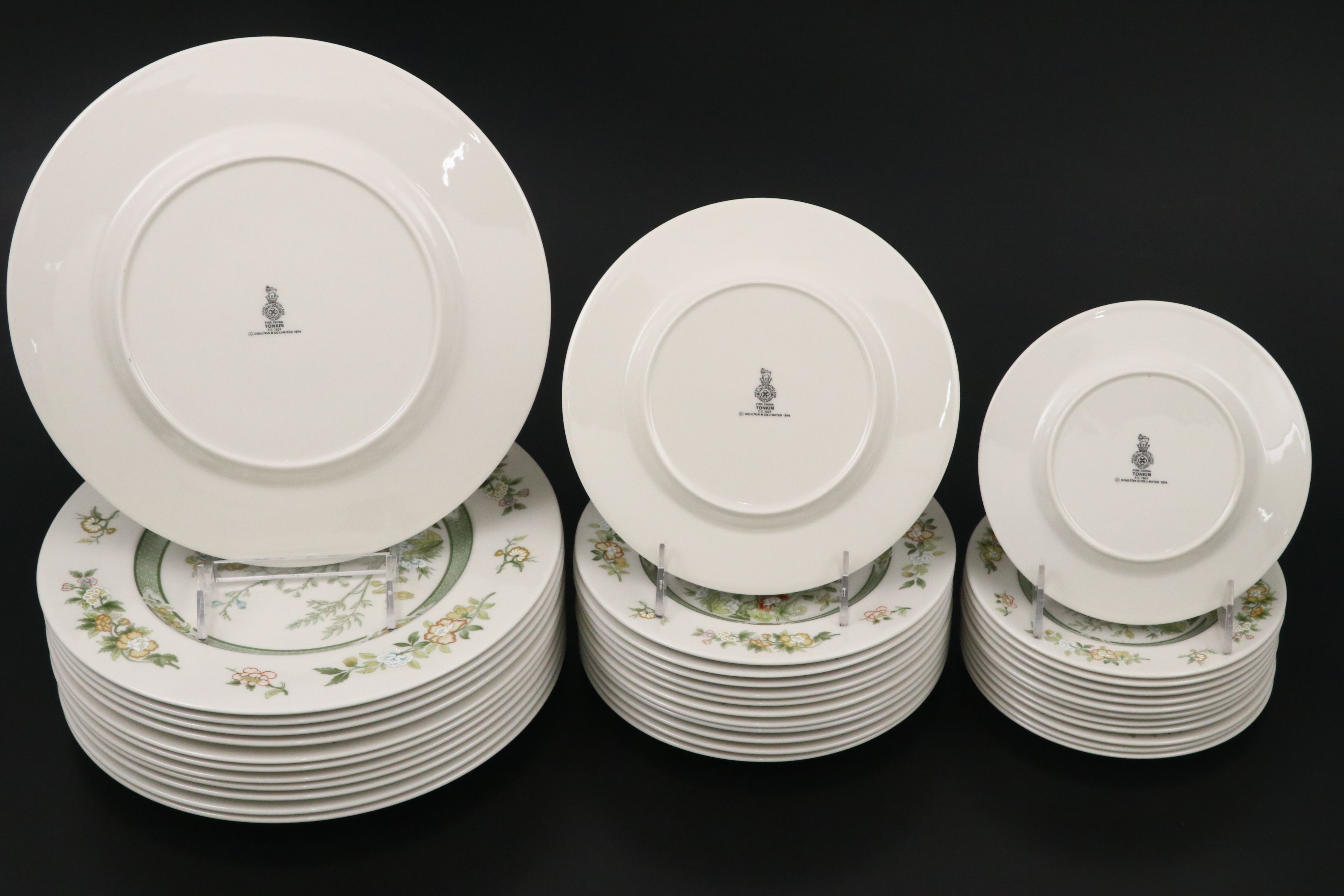 Royal Doulton "Tonkin" Dinnerware and Serving Pieces, 1975-1992