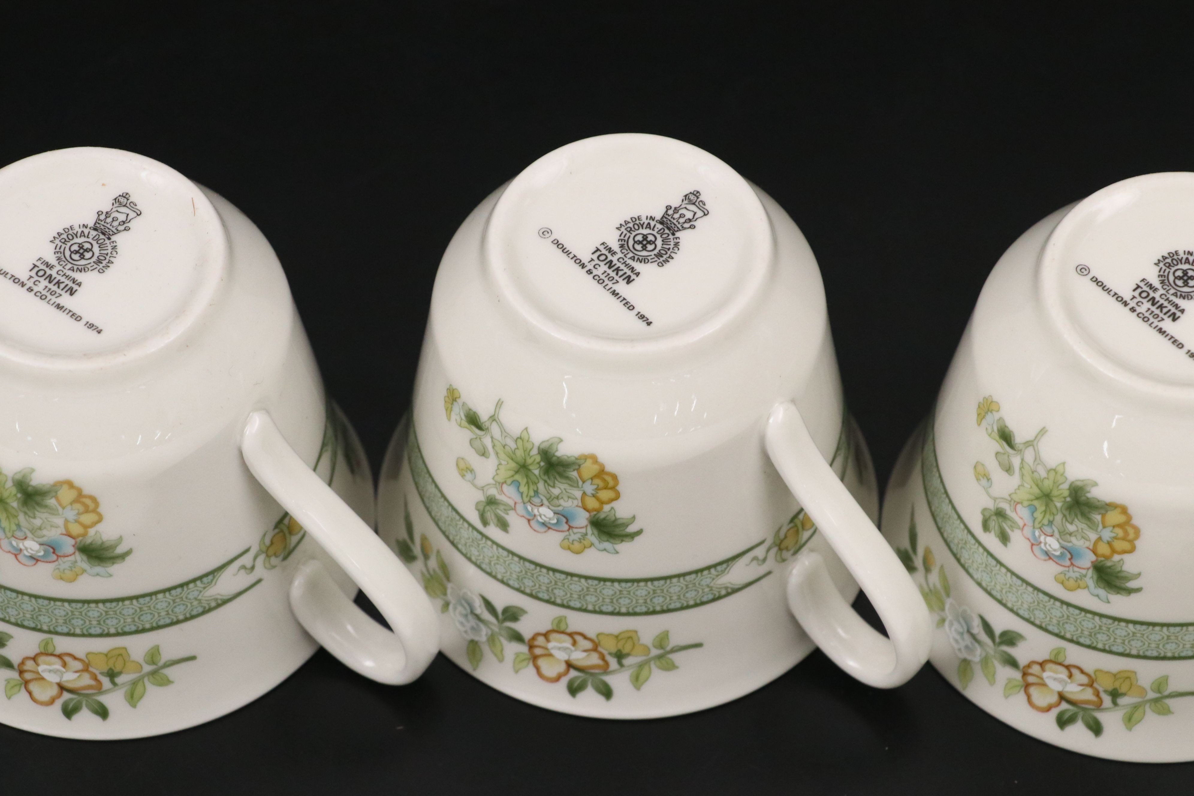 Royal Doulton "Tonkin" Dinnerware and Serving Pieces, 1975-1992