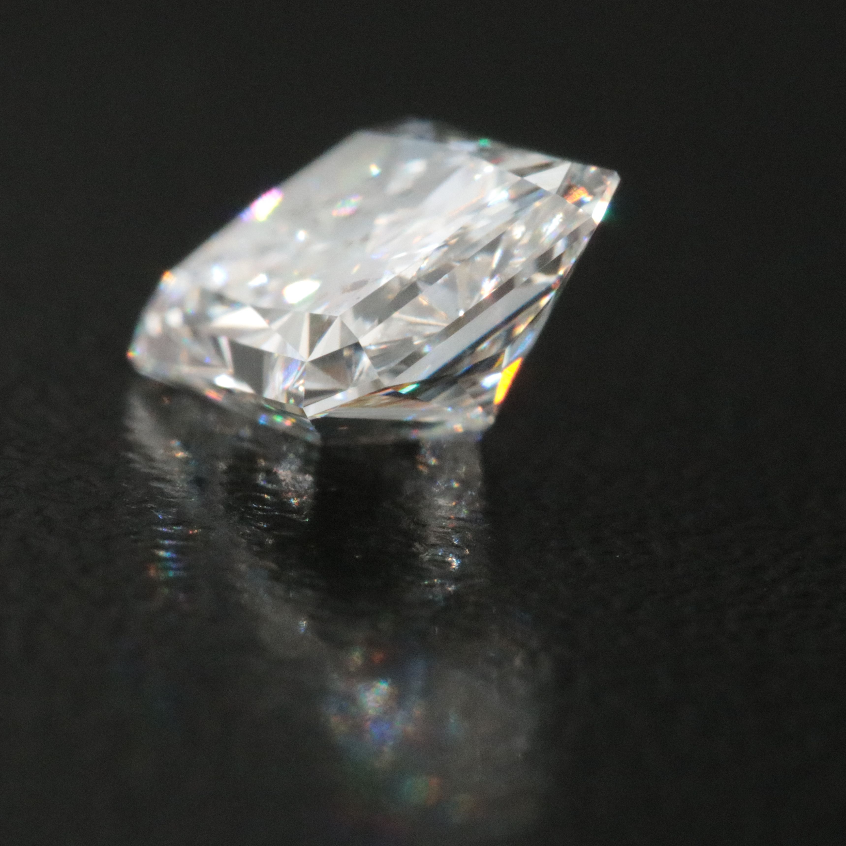 Loose 1.78 CT Lab Grown Diamond with IGI Report