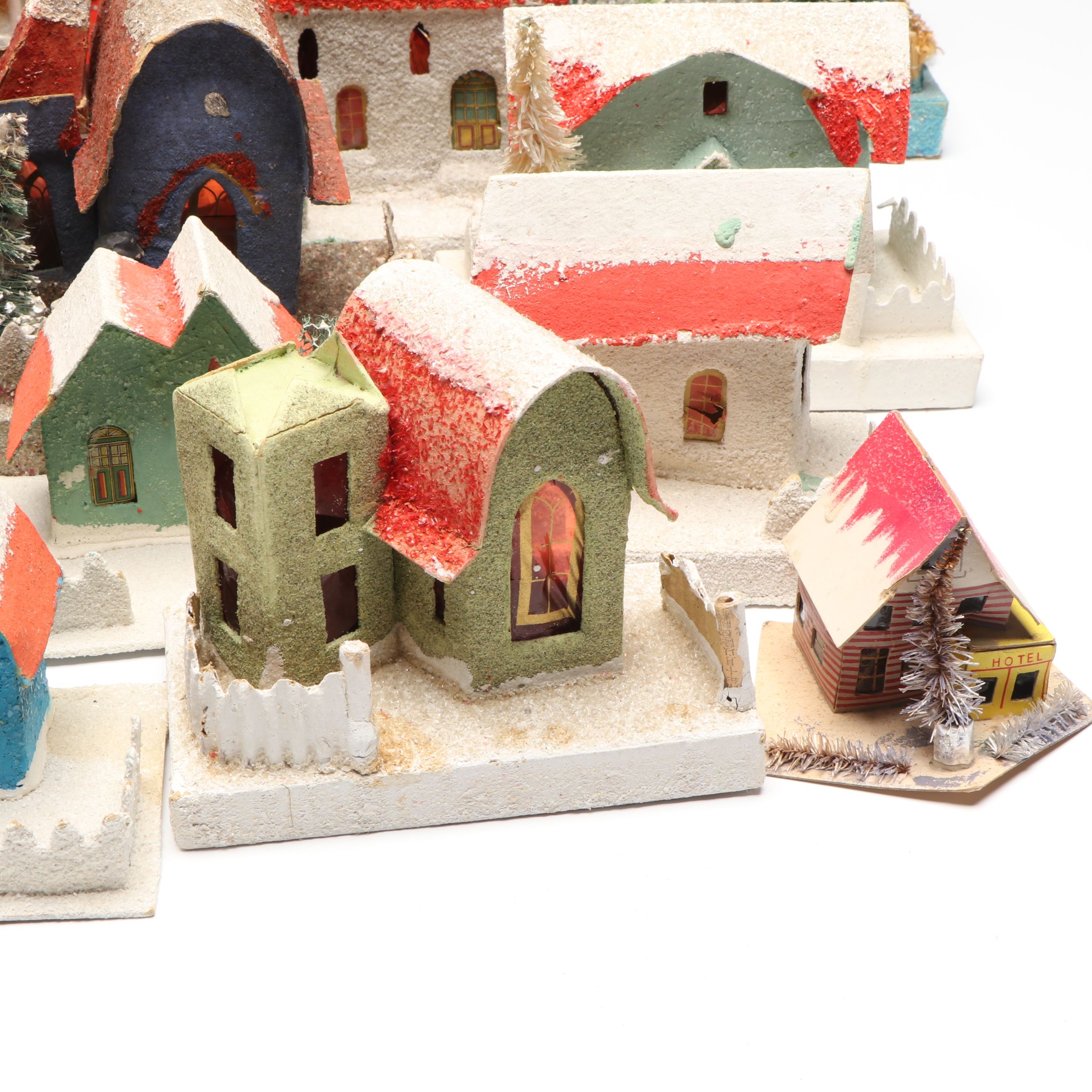 Twinkle-Lite Electric Christmas Scene with Putz Village and Paper Tree Light