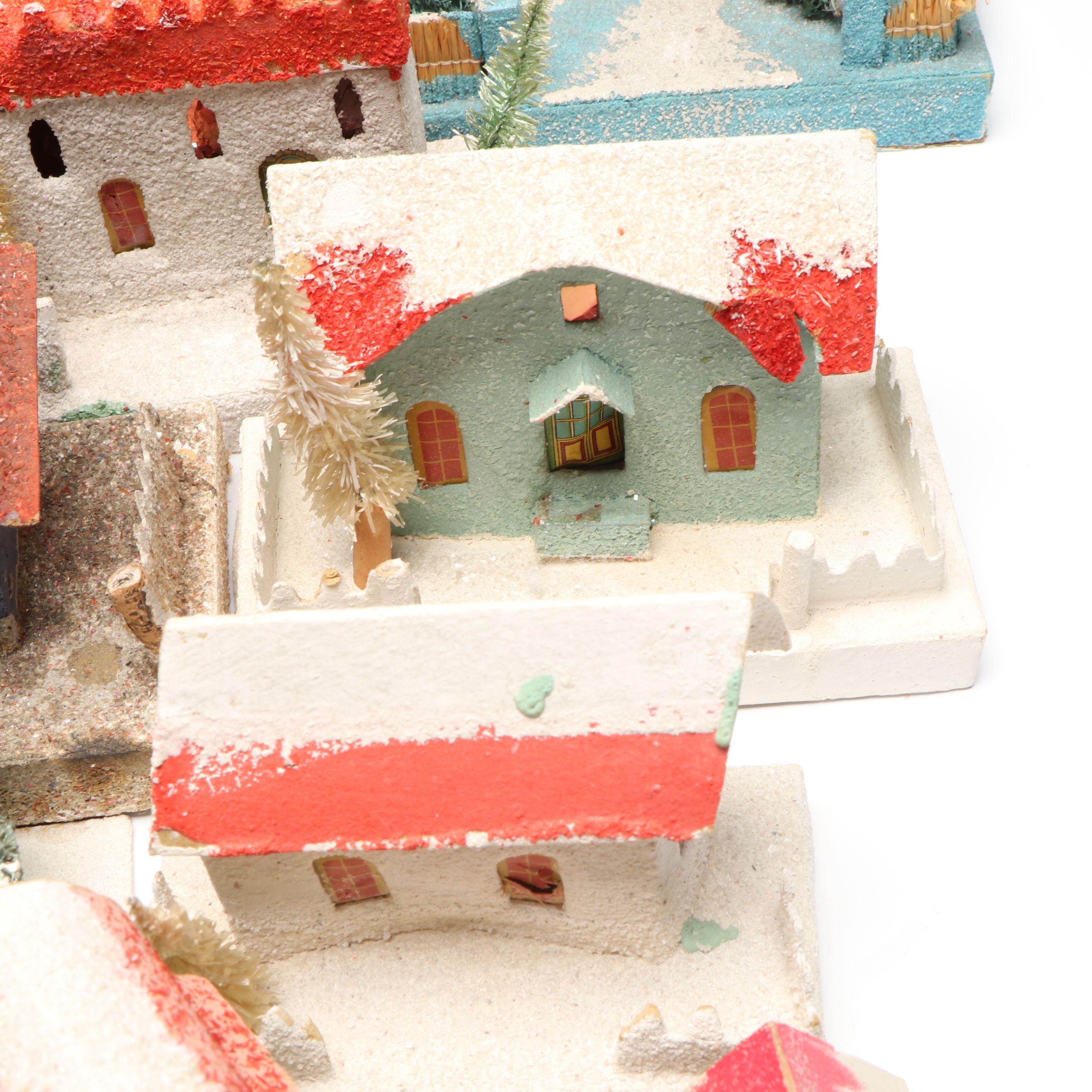 Twinkle-Lite Electric Christmas Scene with Putz Village and Paper Tree Light