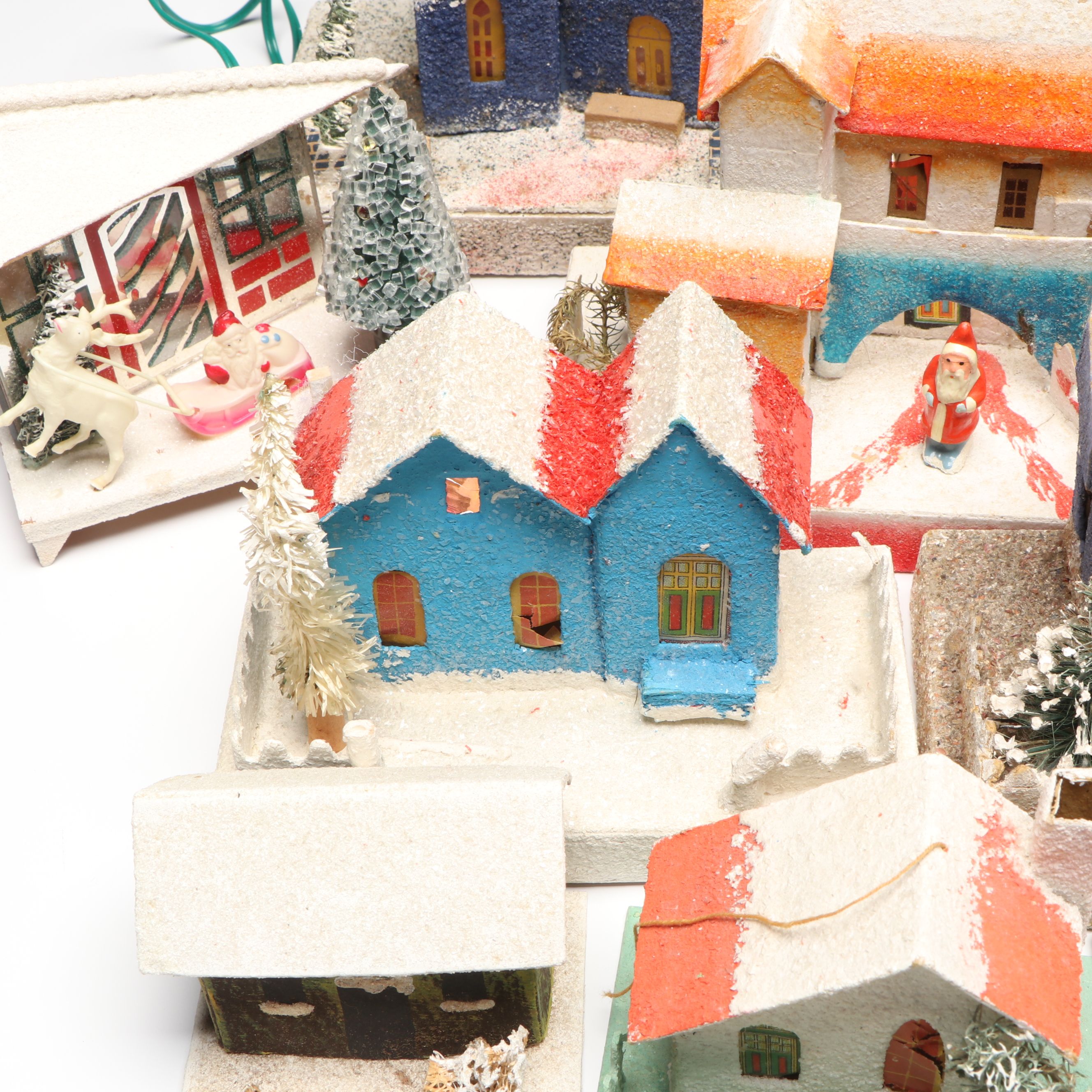 Twinkle-Lite Electric Christmas Scene with Putz Village and Paper Tree Light