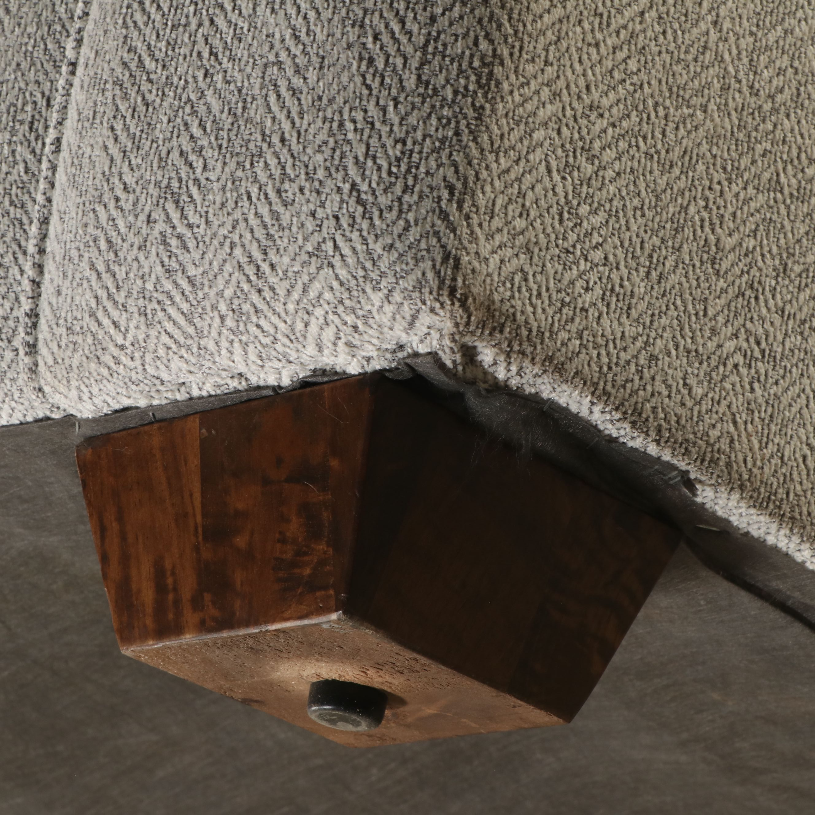 Contemporary Herringbone Upholstered Loveseat with Accent Pillows