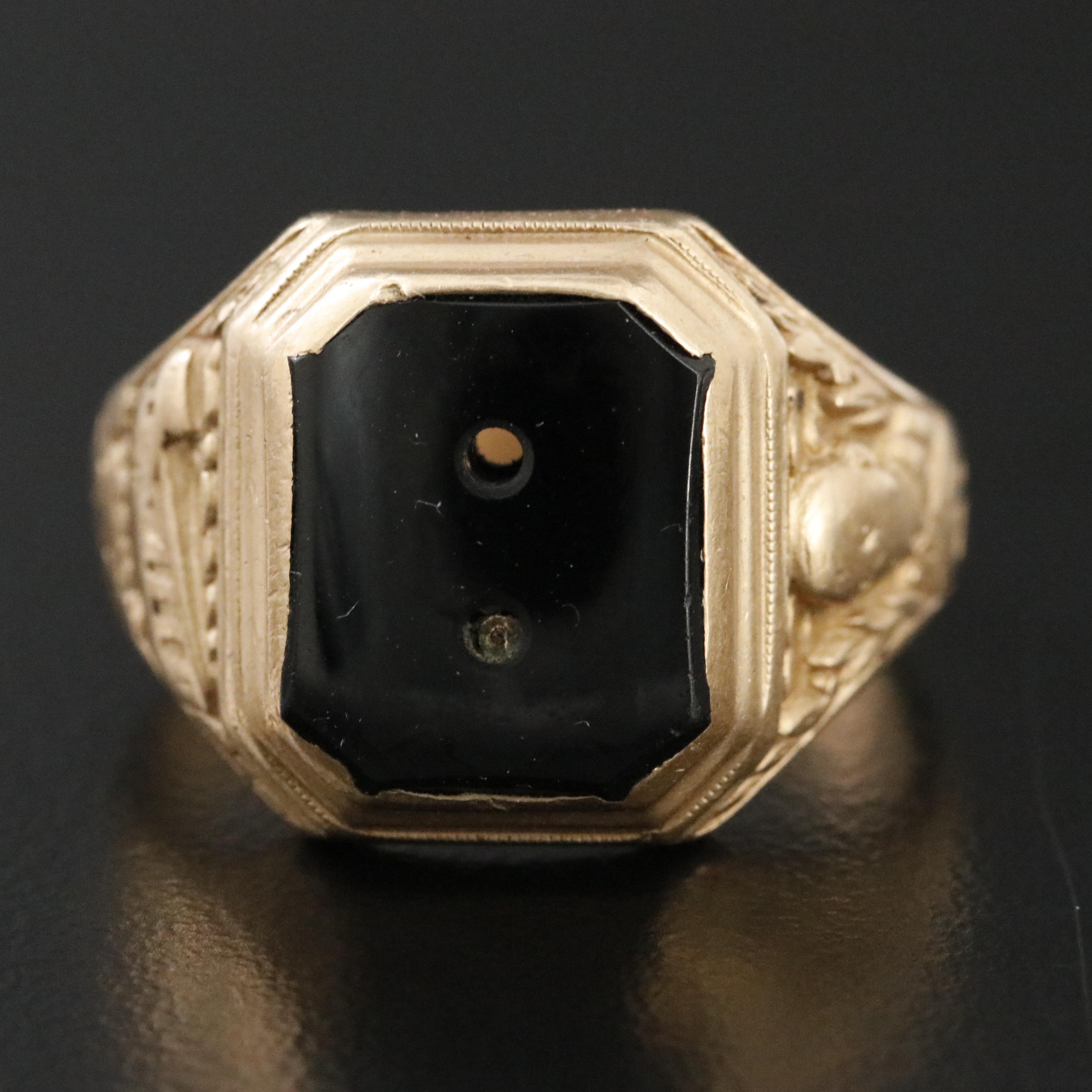 Vintage 10K Black Onyx Class Ring