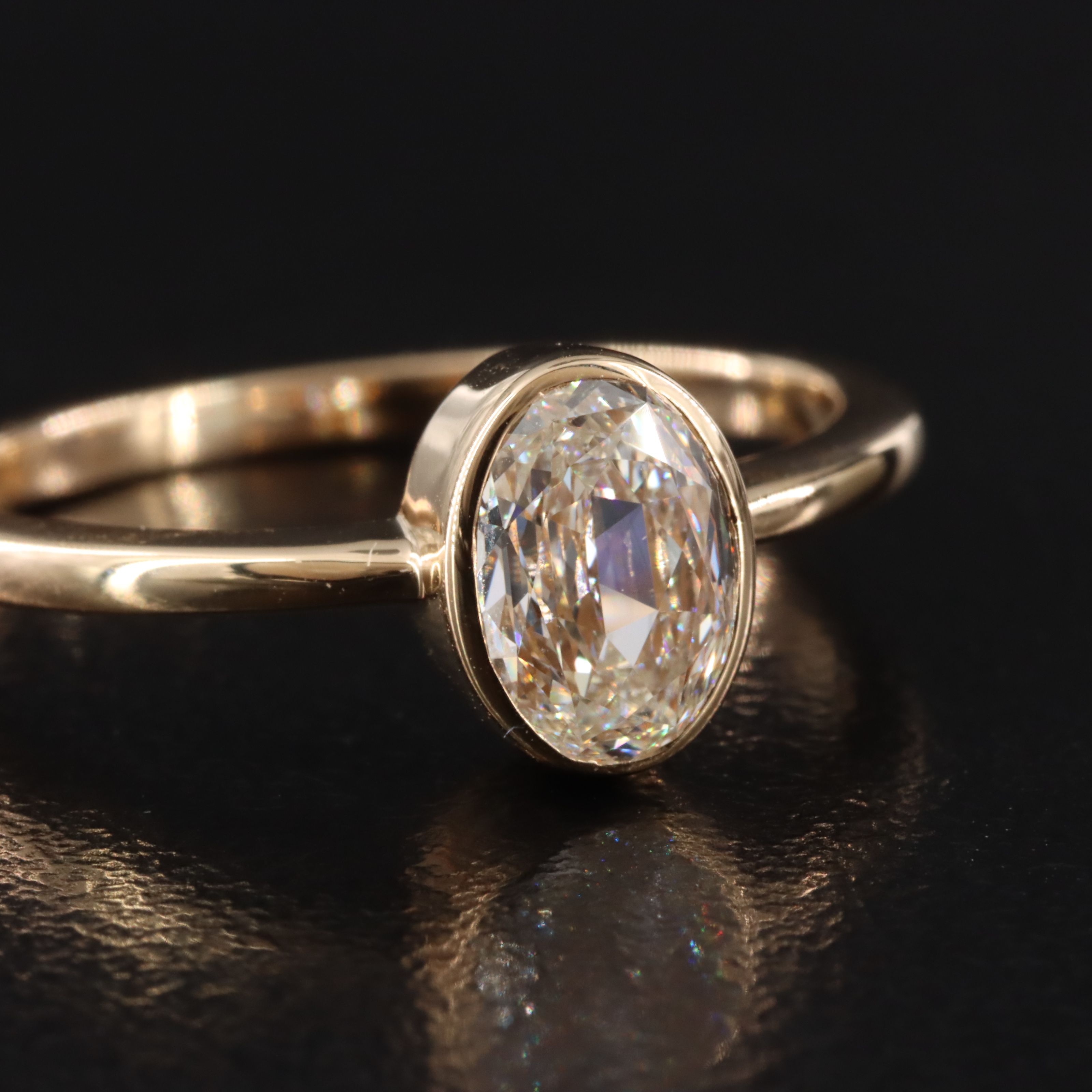 18K 1.01 CT Diamond Solitaire Ring with GIA Report