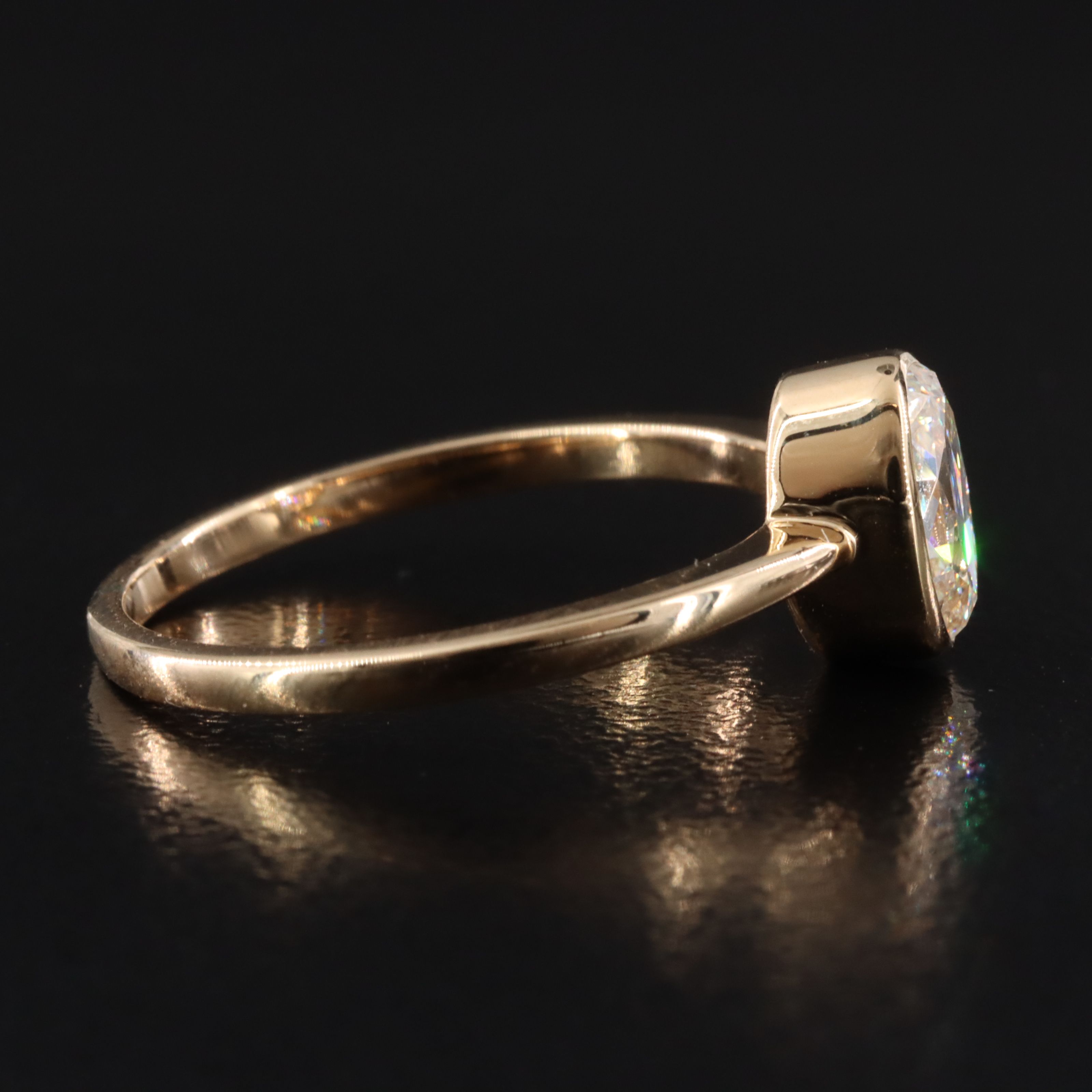 18K 1.01 CT Diamond Solitaire Ring with GIA Report