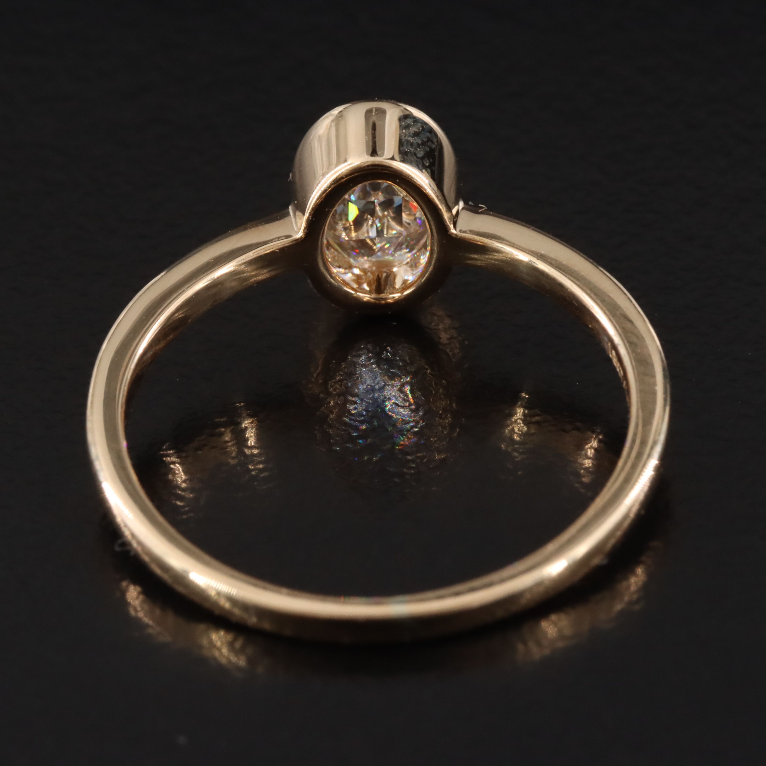 18K 1.01 CT Diamond Solitaire Ring with GIA Report