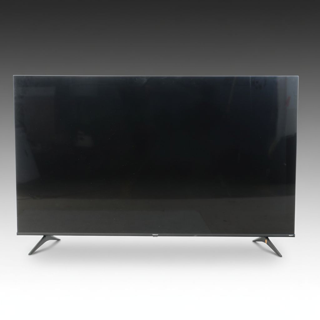 Hisense 65" 65R6E4 LED TV with Feet and Roku Remote