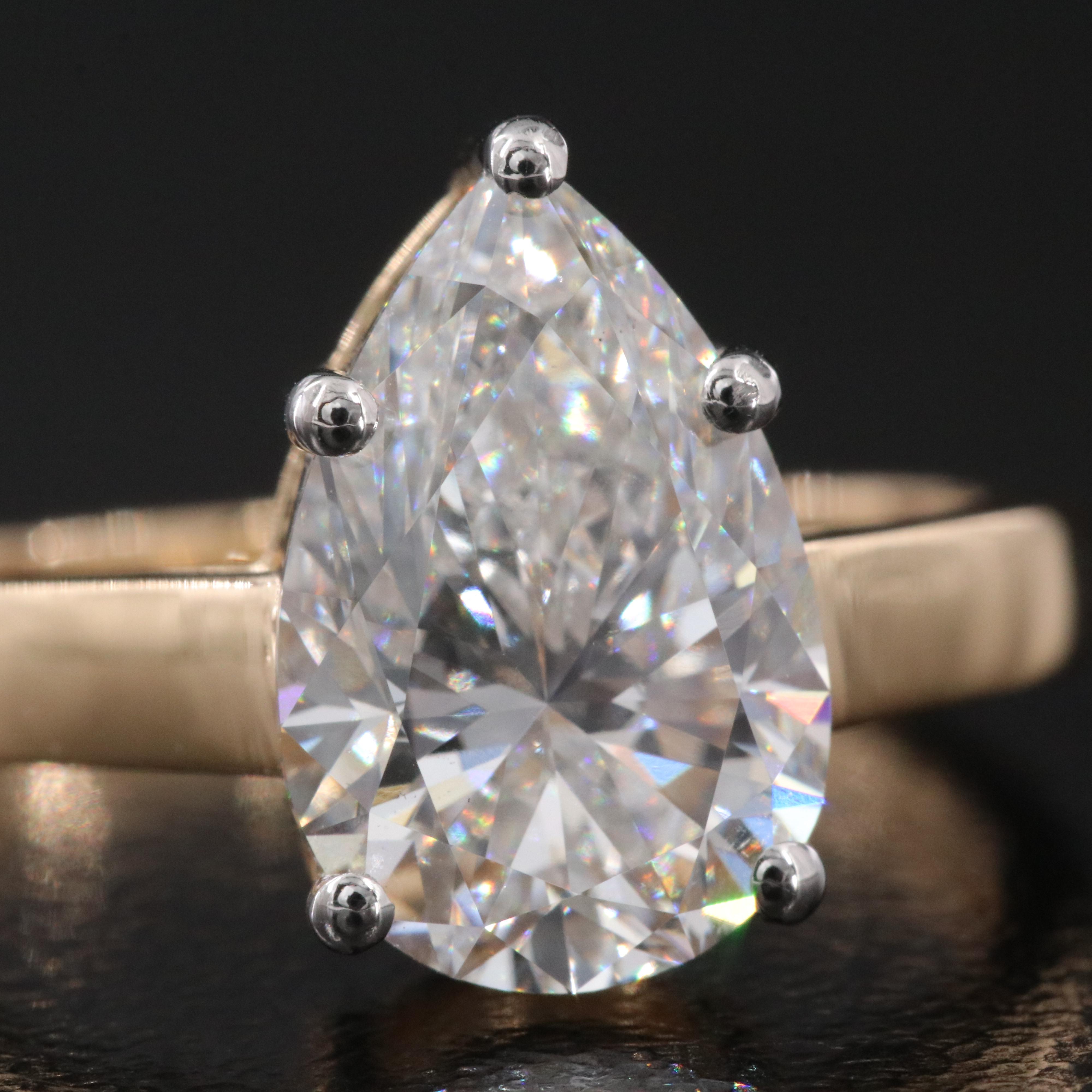 18K 2.85 CT Lab Grown Diamond Solitaire Ring with IGI Report