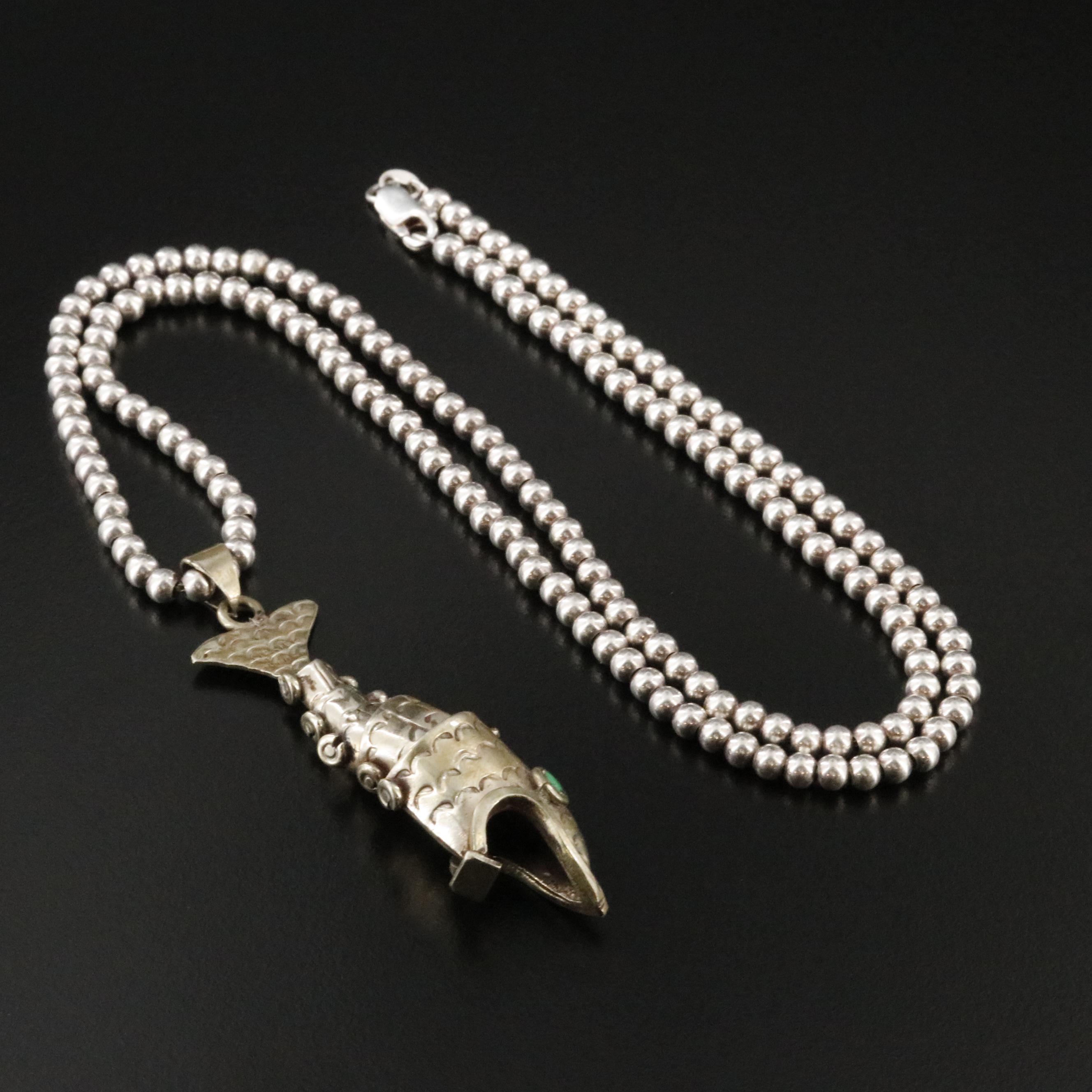 Articulated Fish on Sterling Chain