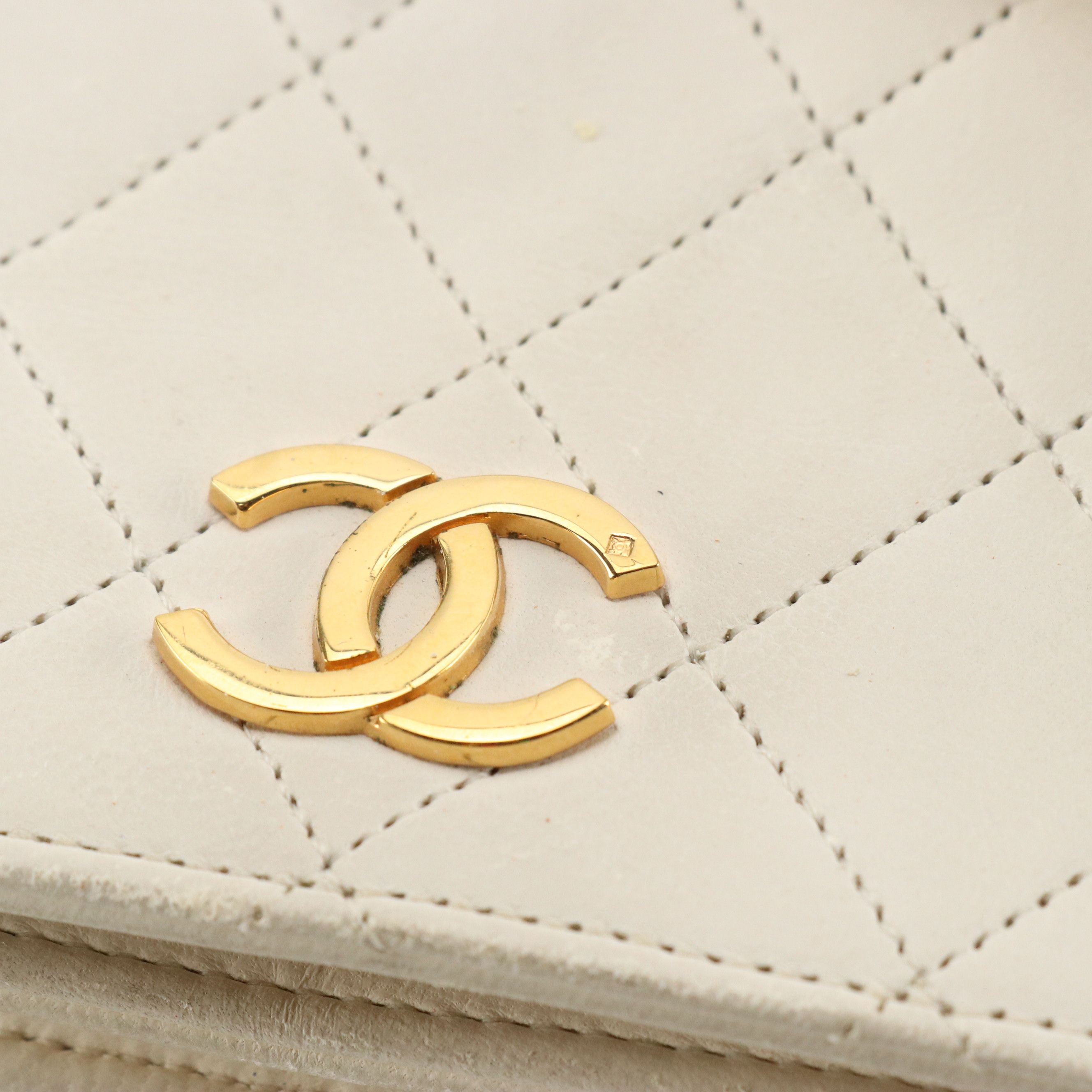 Chanel Full Flap White Lambskin Leather Diamond Stitched Shoulder Bag, 1980's