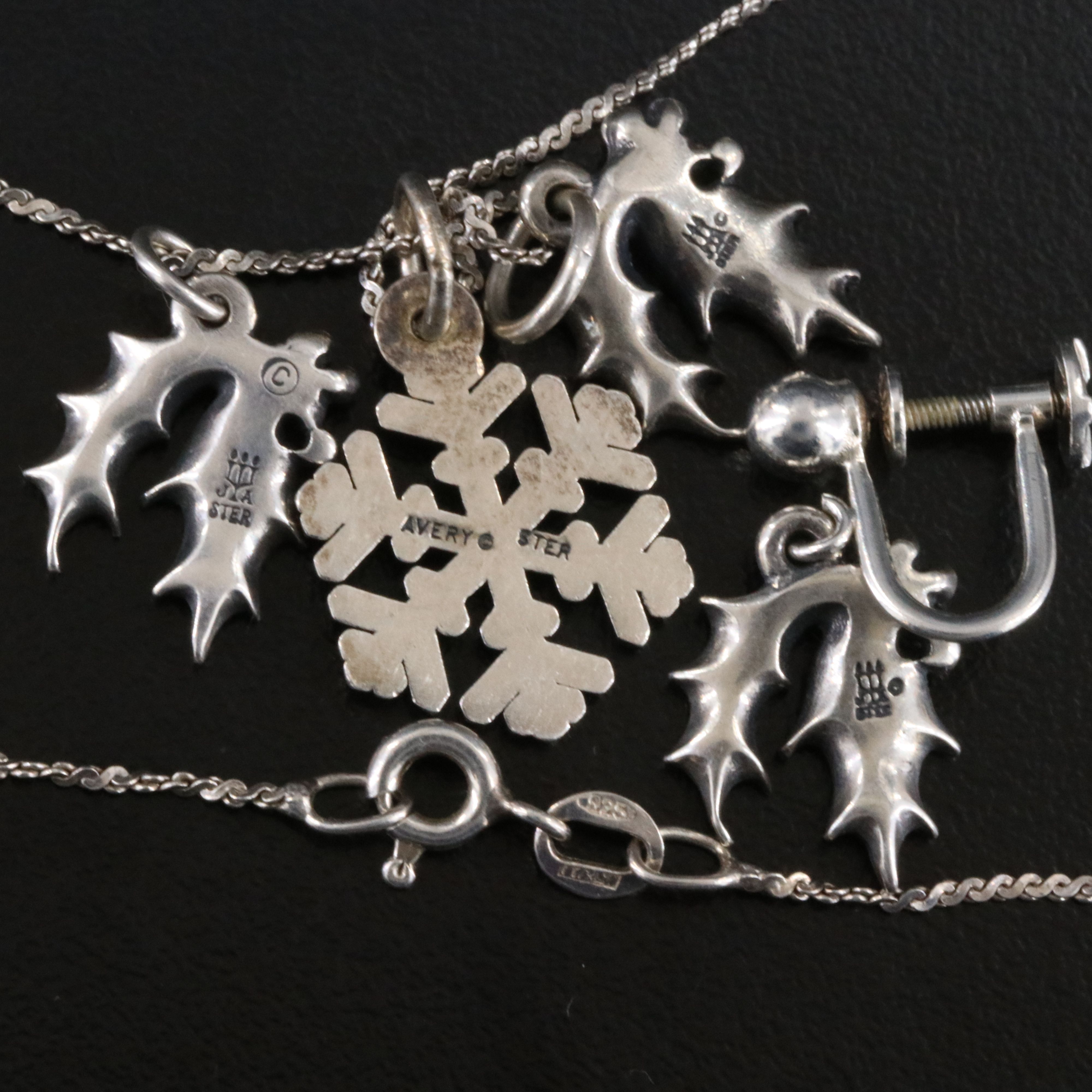James Avery Sterling Holly & Snowflake Charm Pendant Necklace w/ Single Earring