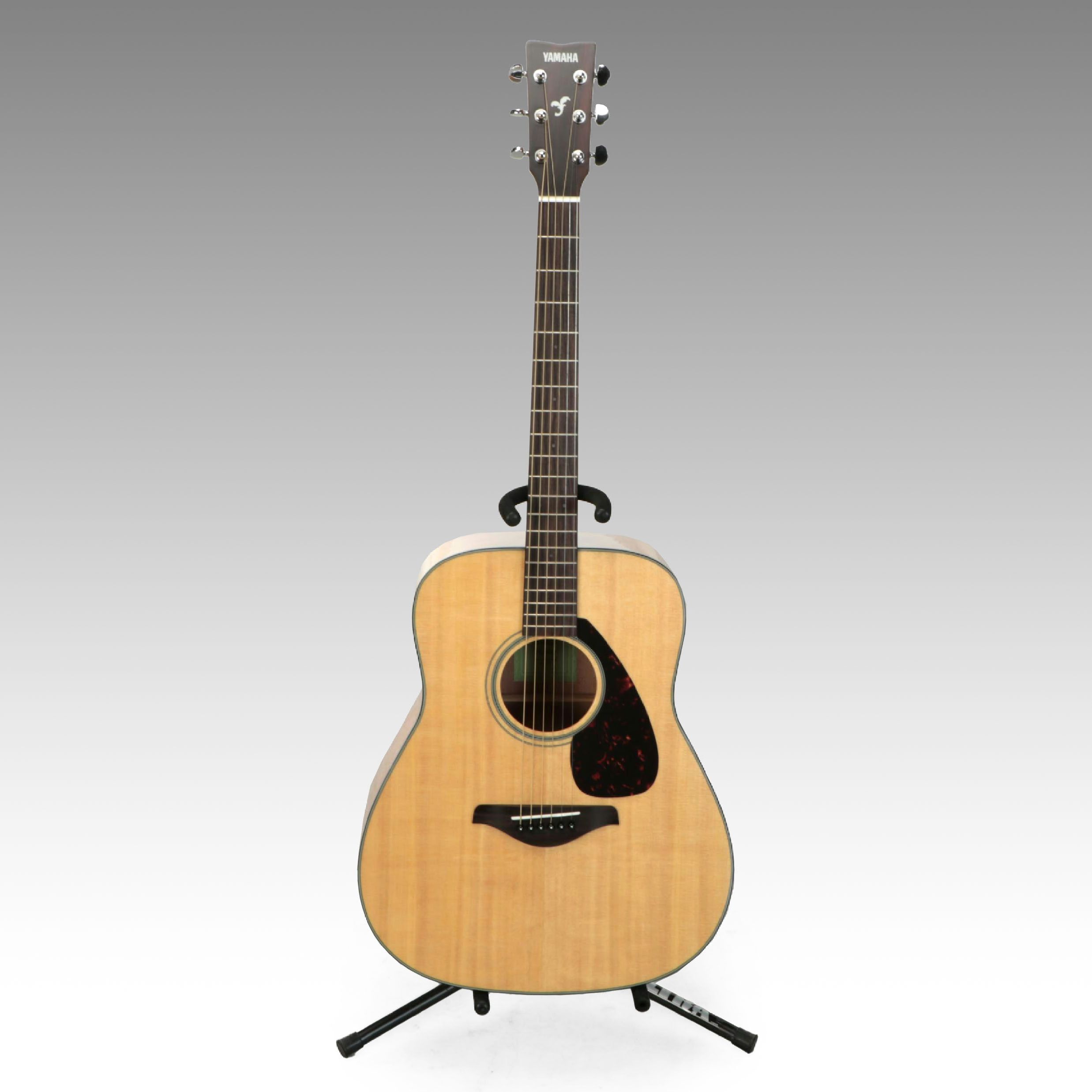 Yahama "FG800" Acoustic Guitar with Travel Case
