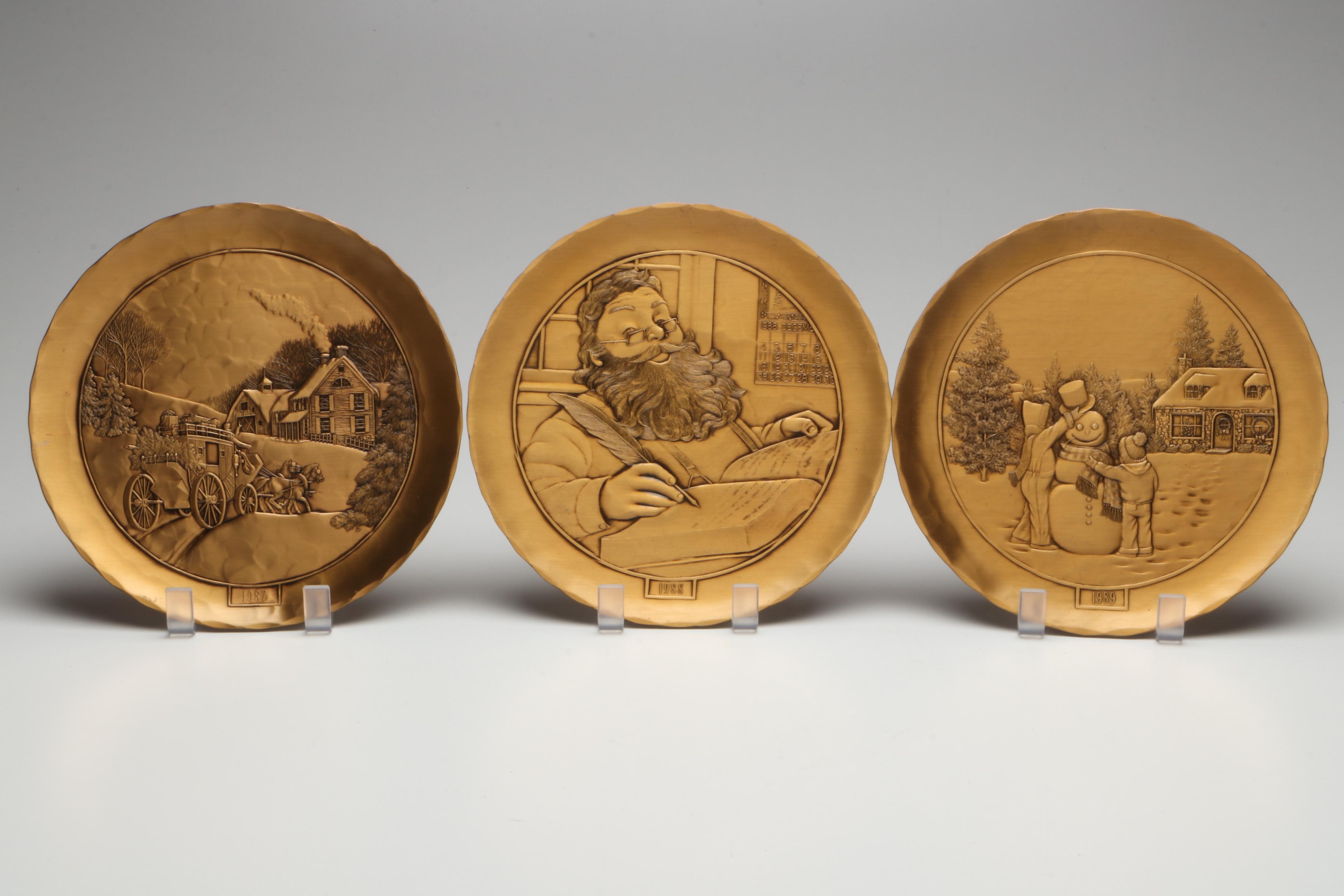 Fontanini, DiGiovanni and Other Christmas Figurines with More Holiday Décor