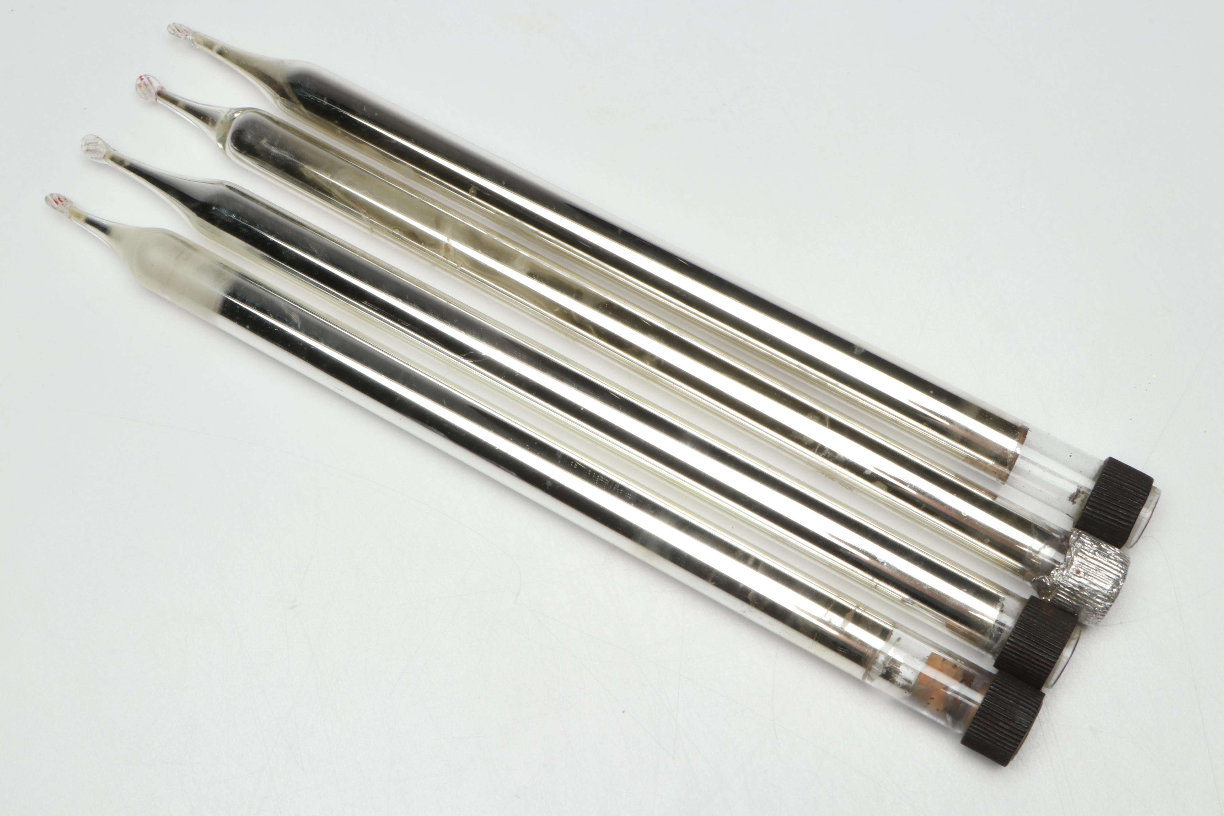 Fontanini, DiGiovanni and Other Christmas Figurines with More Holiday Décor