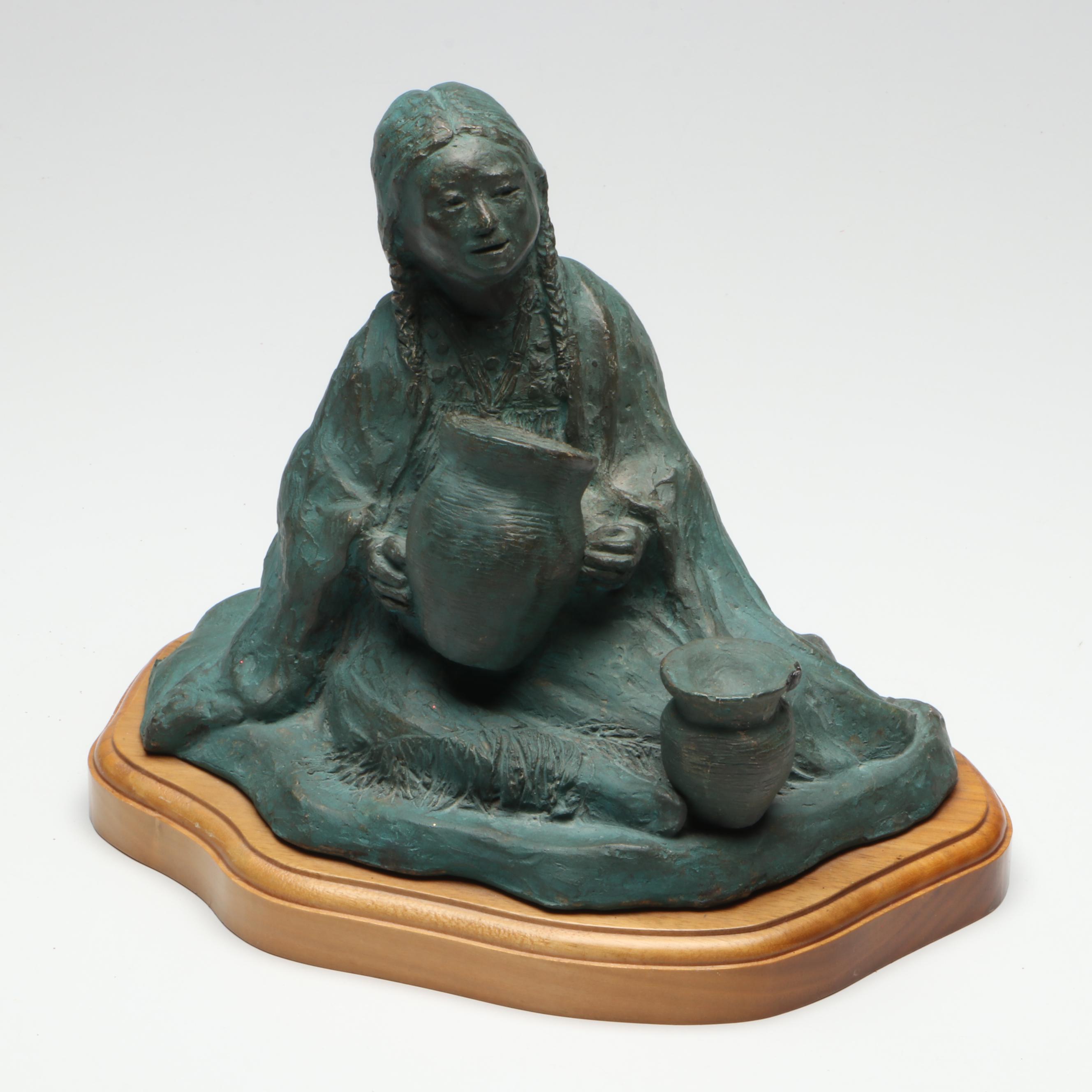 Fontanini, DiGiovanni and Other Christmas Figurines with More Holiday Décor