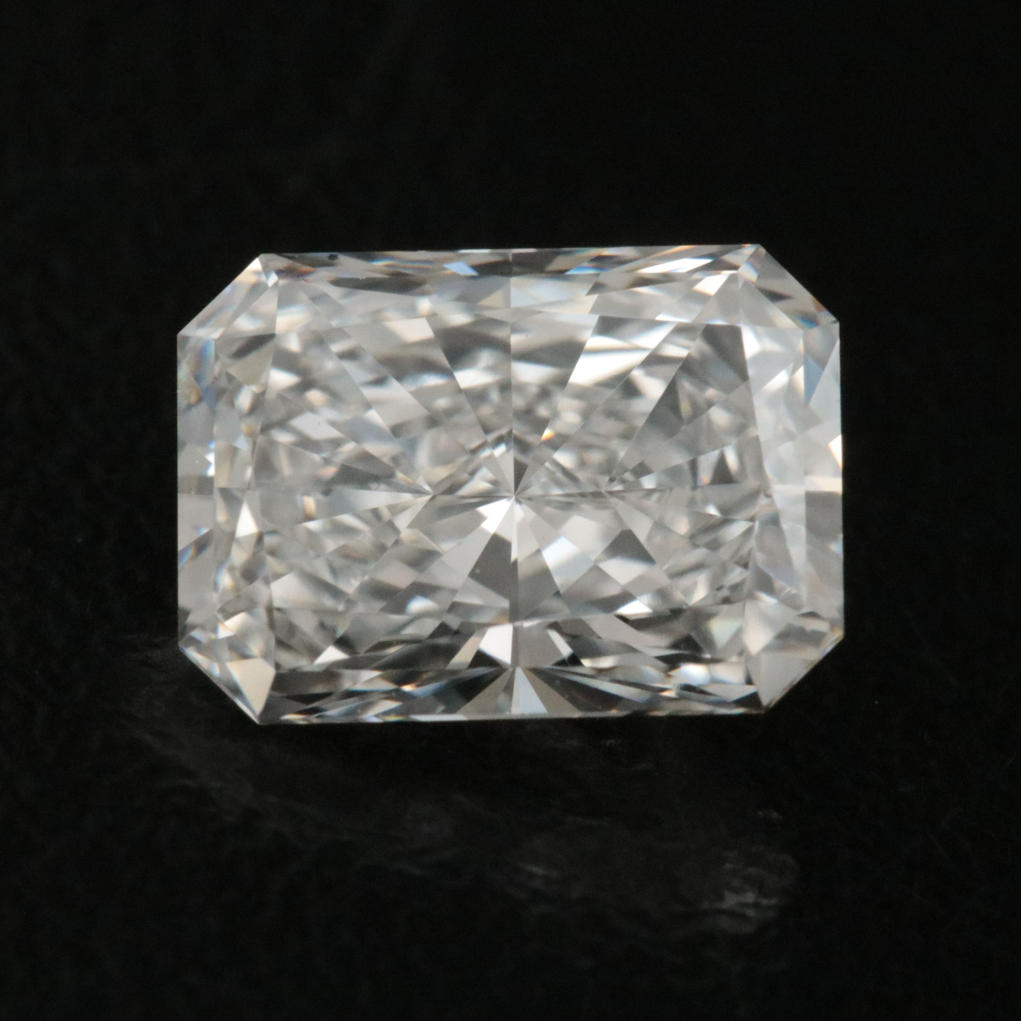Loose 1.83 CT Lab Grown Diamond with IGI Report