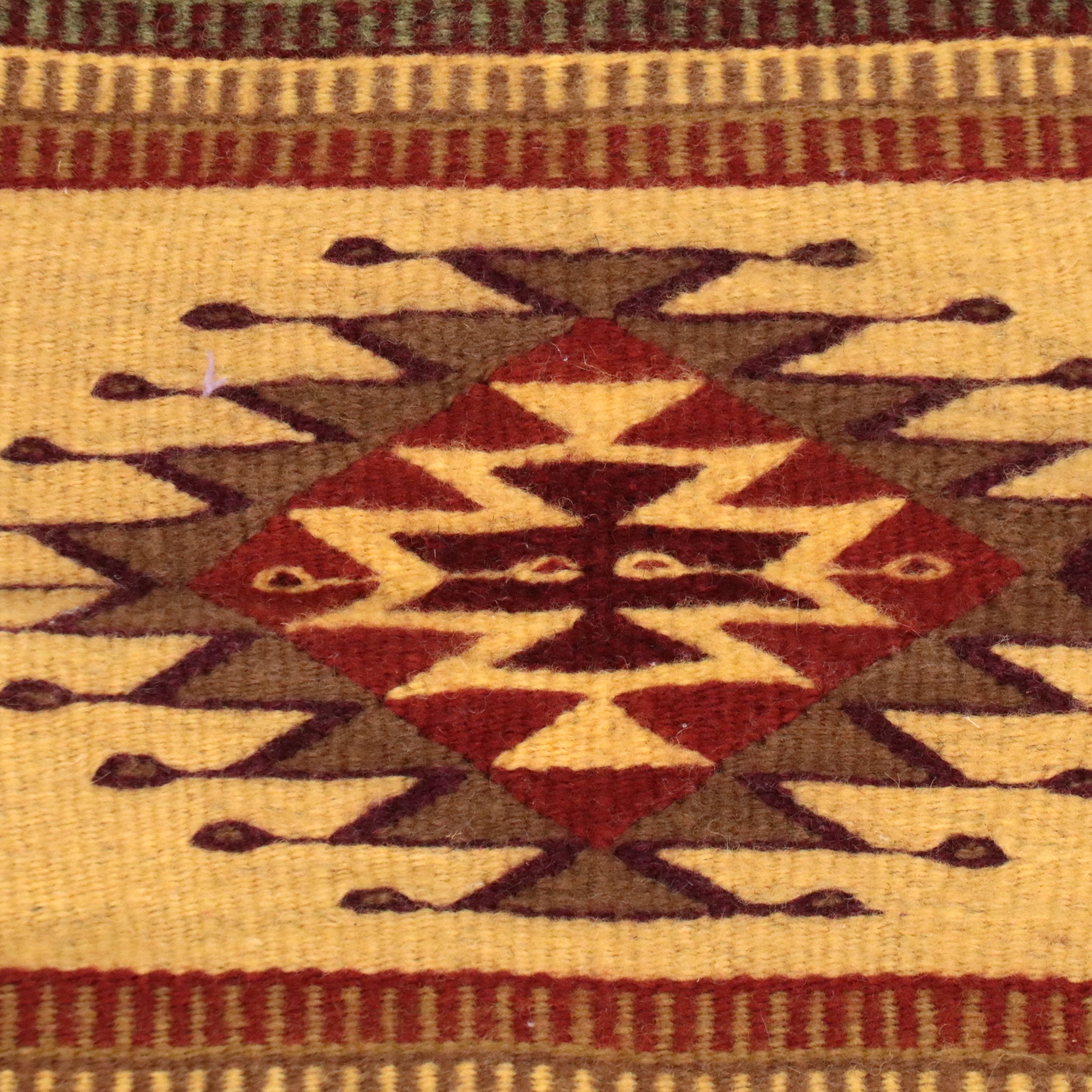 2'7 x 5'2 Handwoven Mexican Zapotec Accent Rug