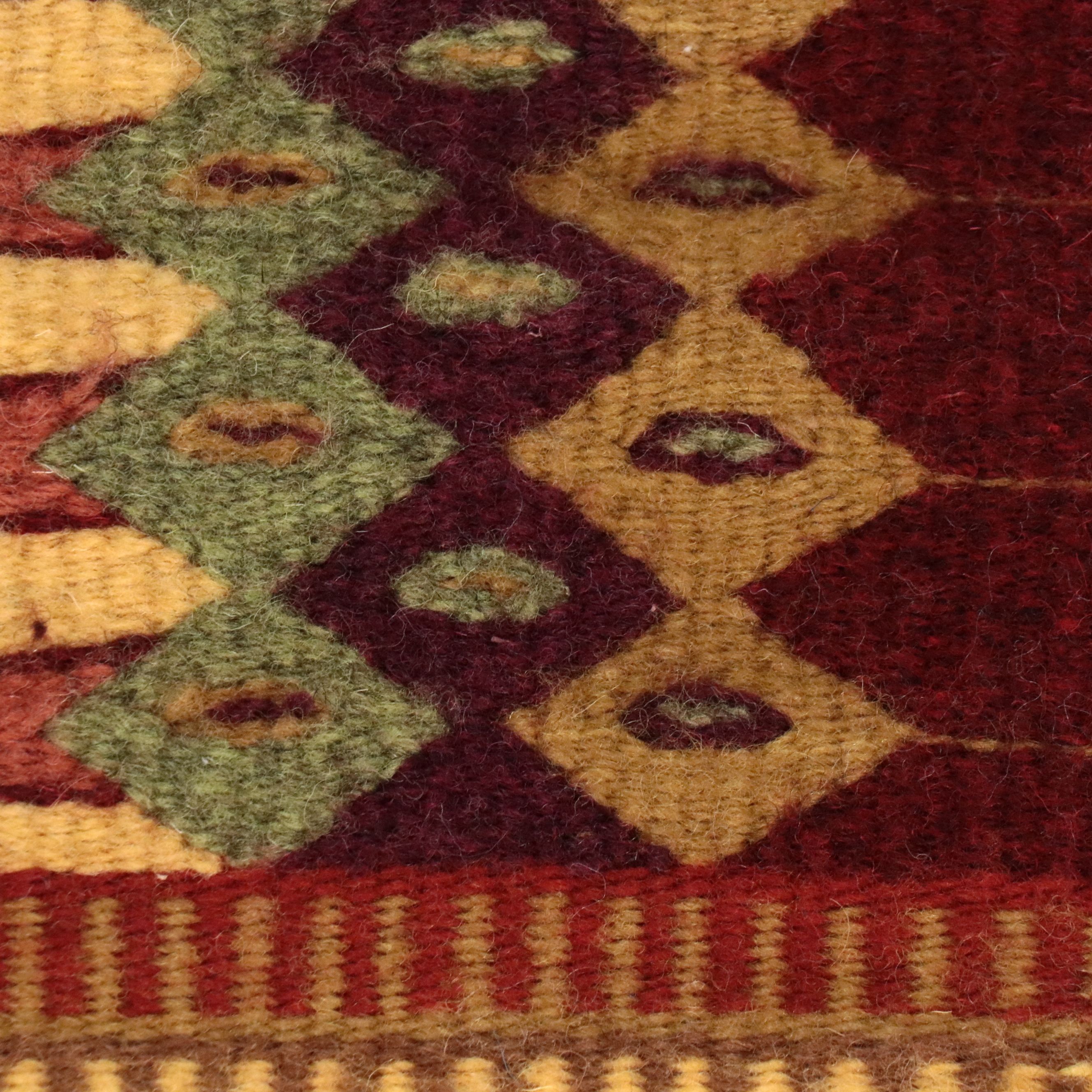 2'7 x 5'2 Handwoven Mexican Zapotec Accent Rug