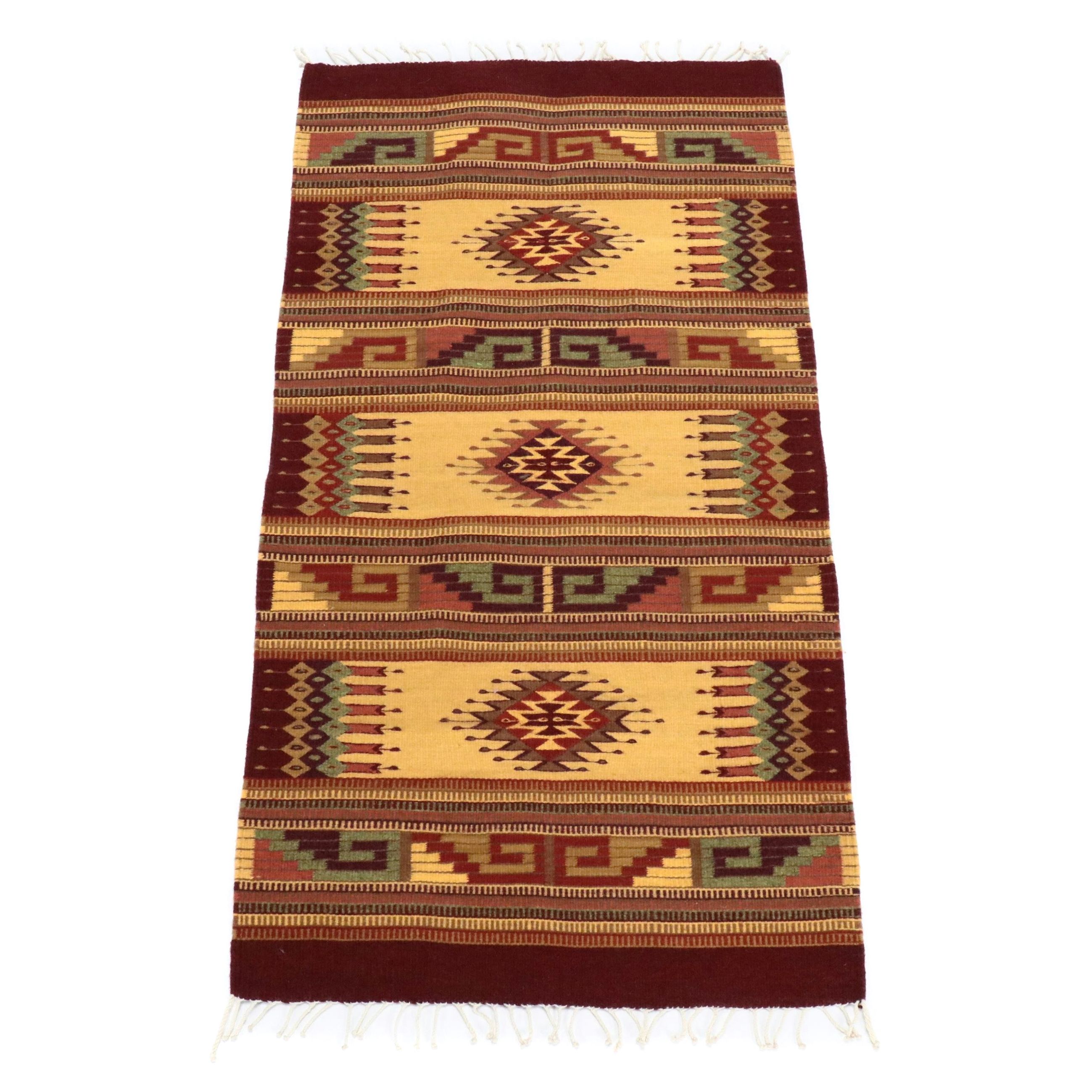 2'7 x 5'2 Handwoven Mexican Zapotec Accent Rug