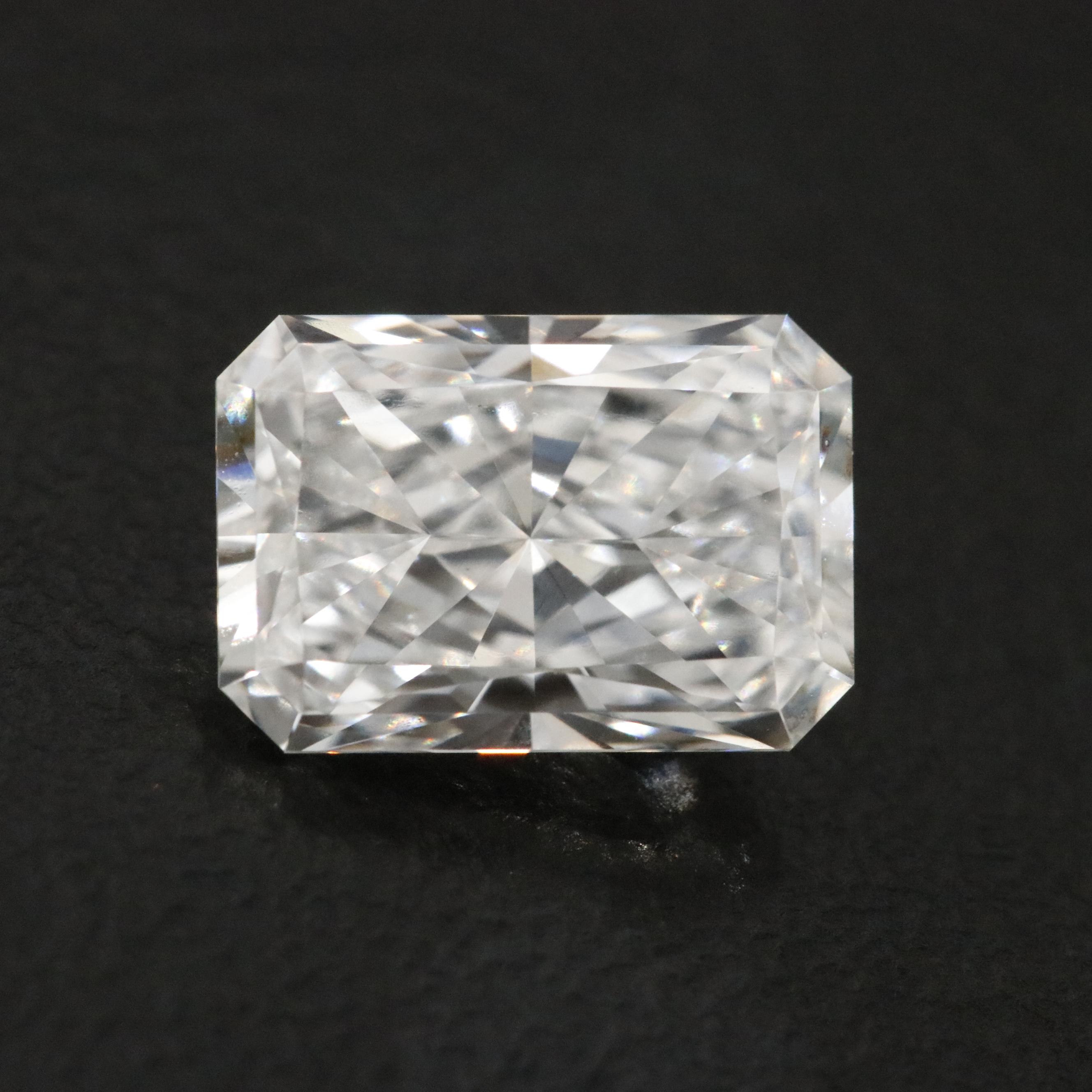 Loose 1.59 CT Lab Grown Diamond with IGI Report